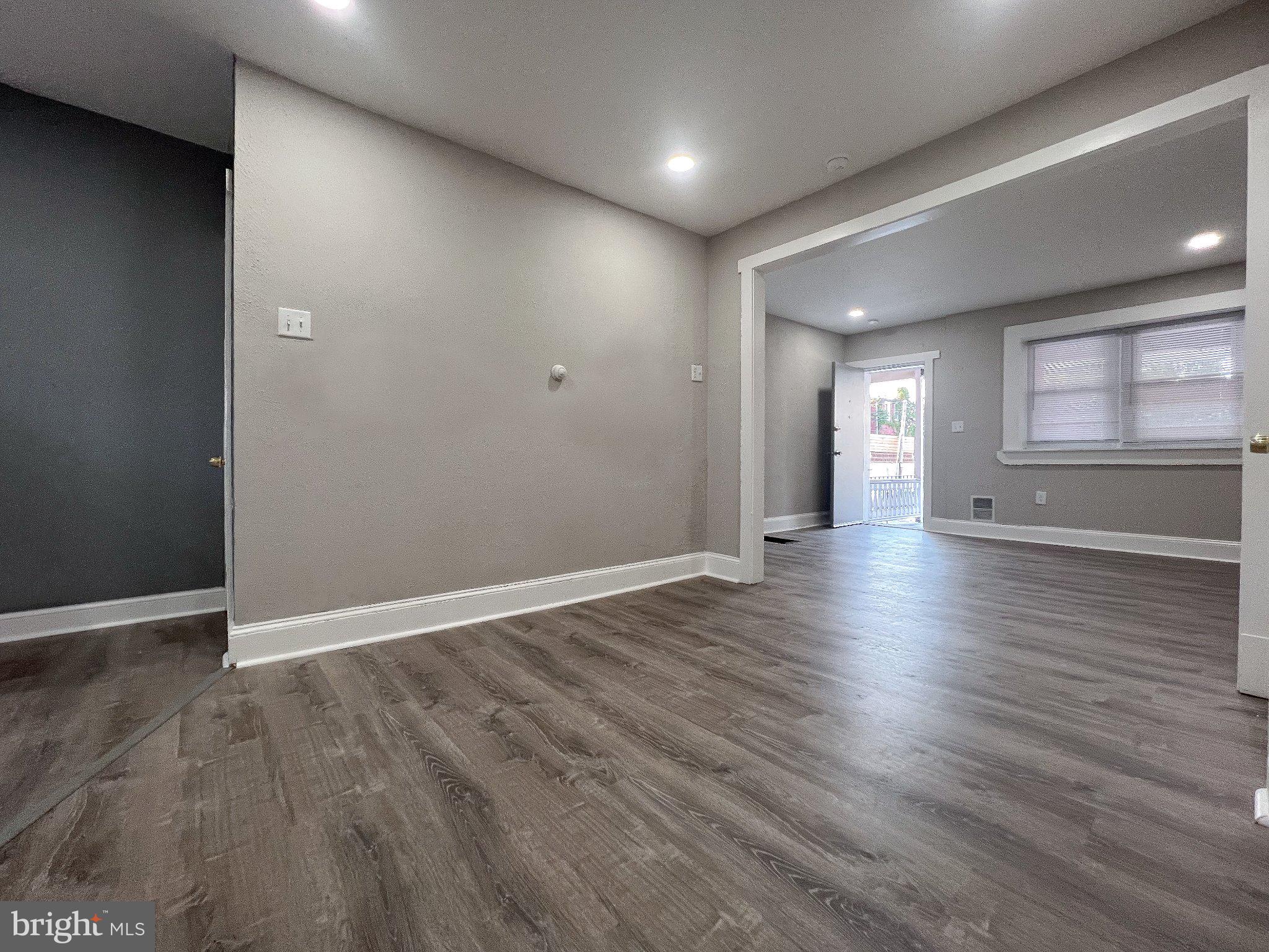 WEST OAK LANE - Residential