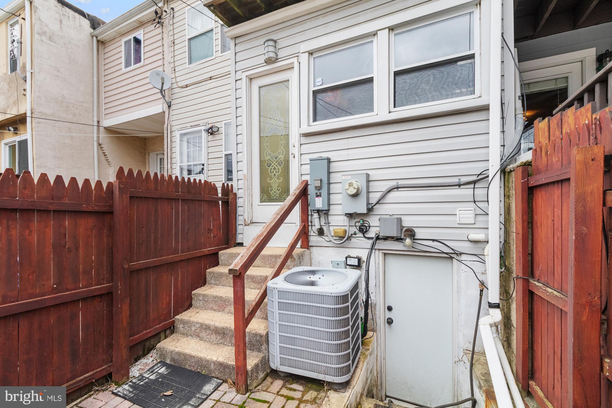 FEDERAL HILL HISTORIC DISTRICT - Residential Lease