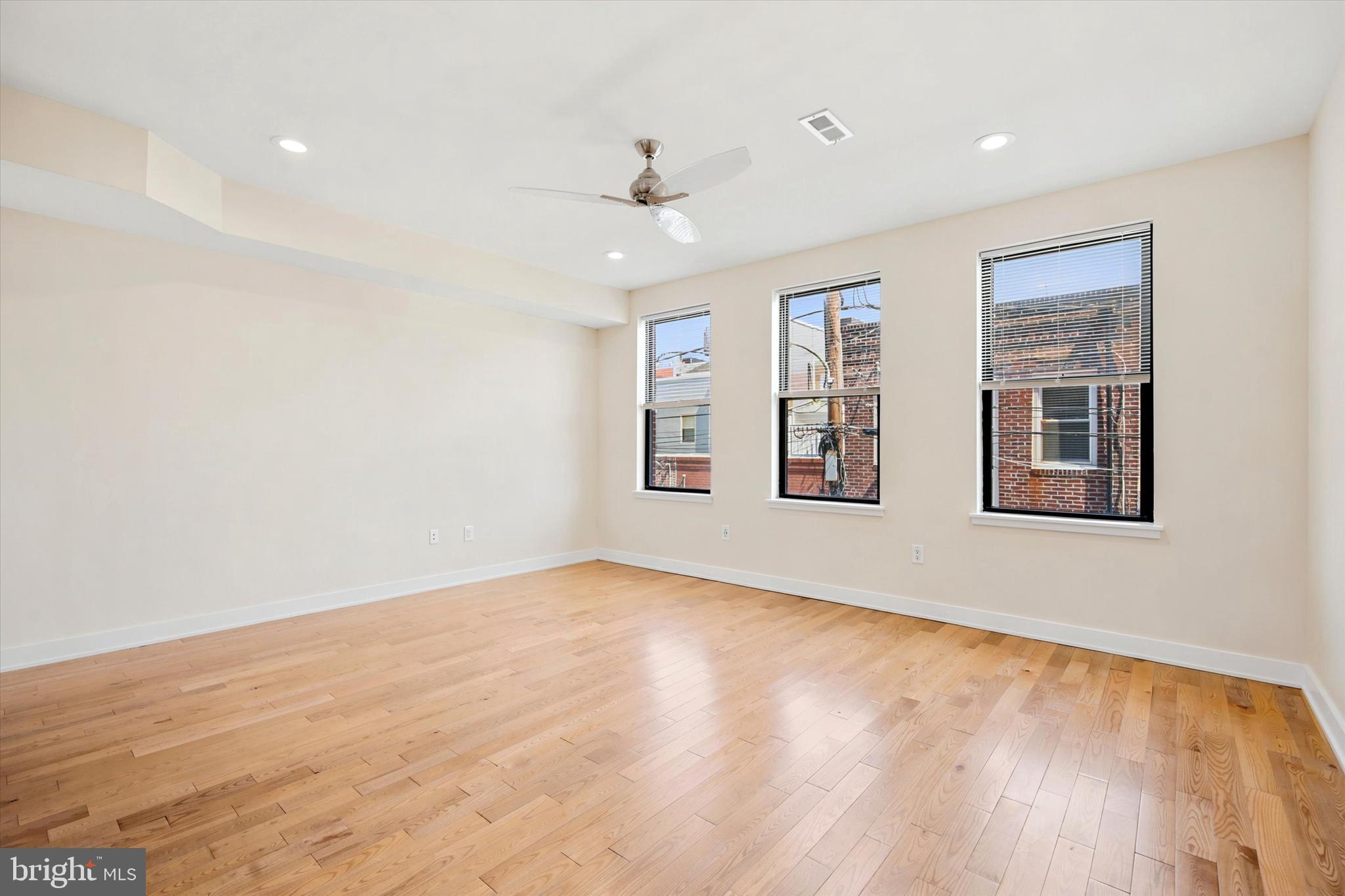 PASSYUNK SQUARE - Residential