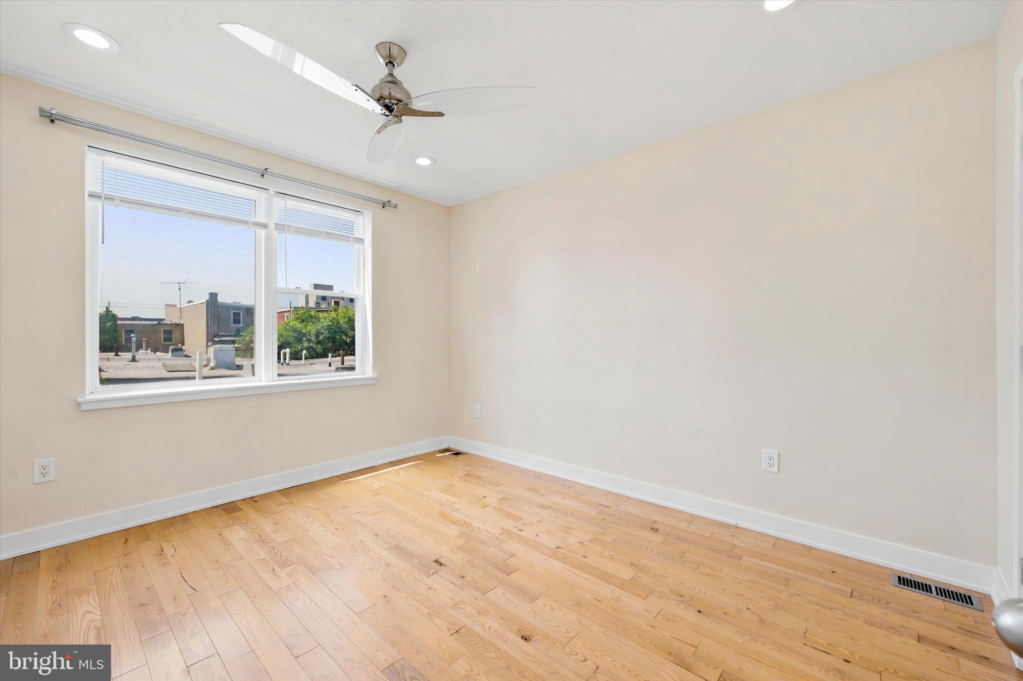 PASSYUNK SQUARE - Residential