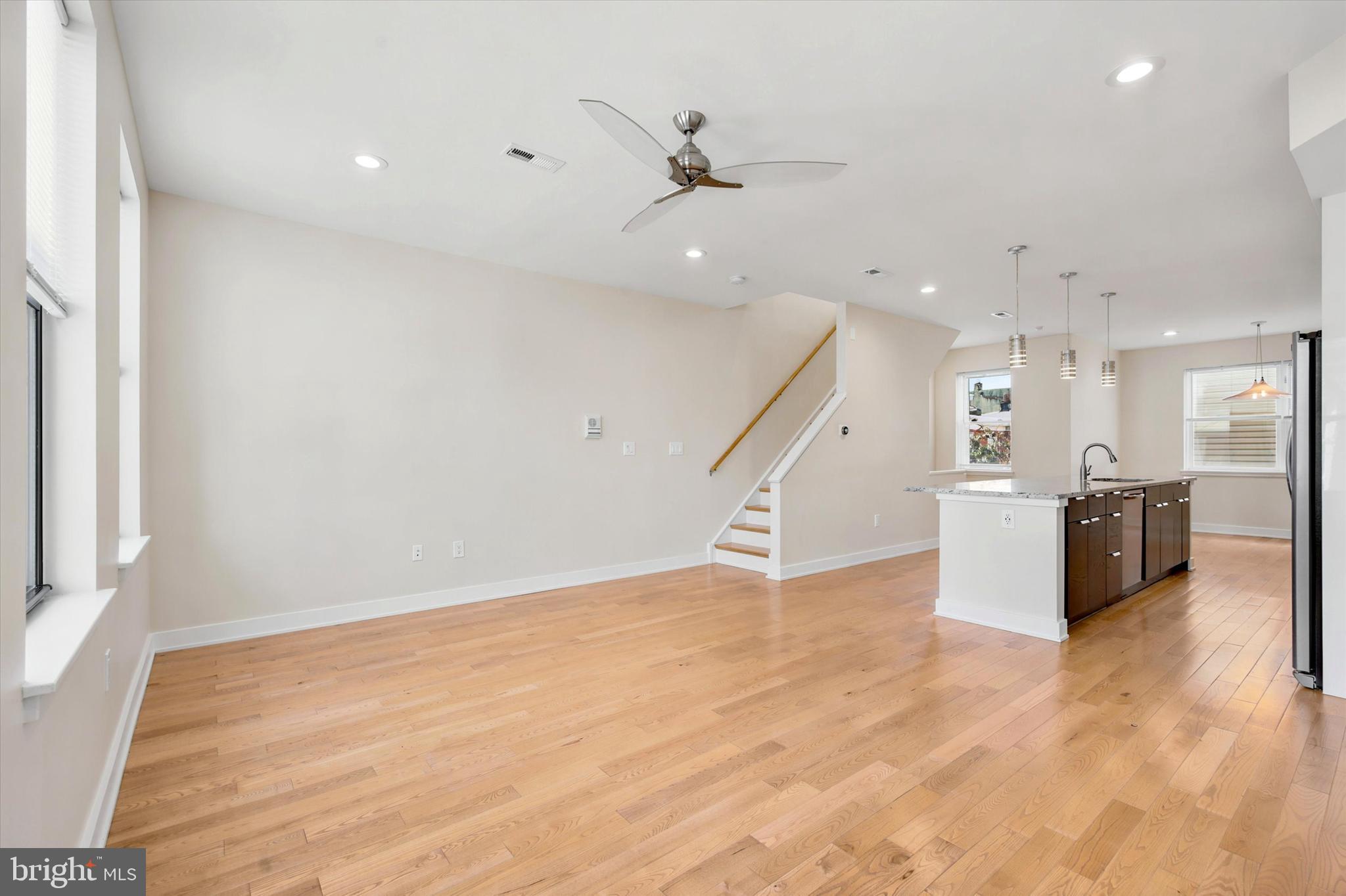 PASSYUNK SQUARE - Residential