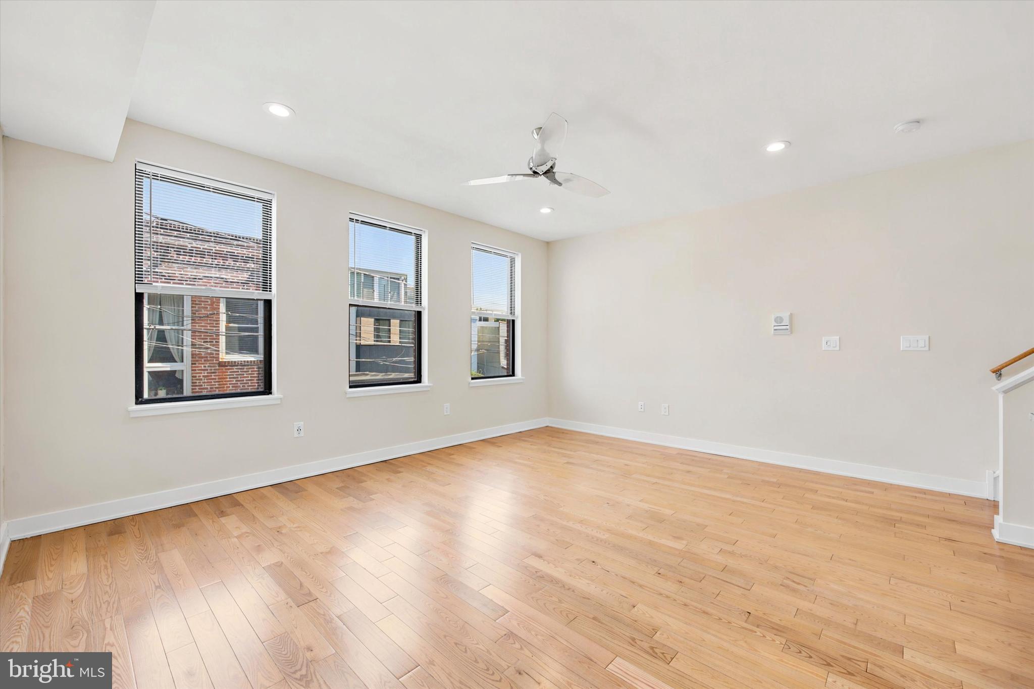 PASSYUNK SQUARE - Residential