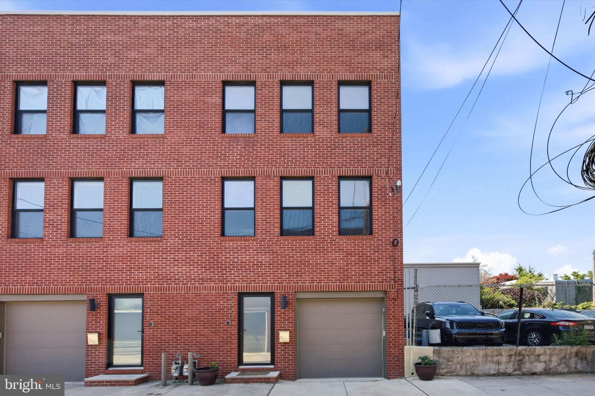 PASSYUNK SQUARE - Residential