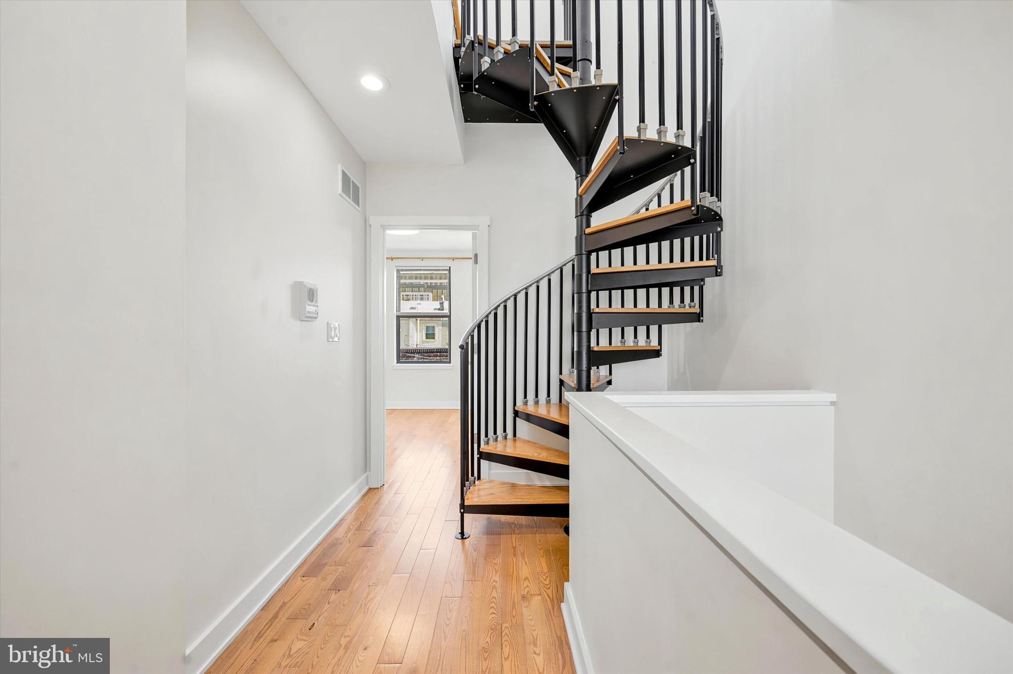 PASSYUNK SQUARE - Residential