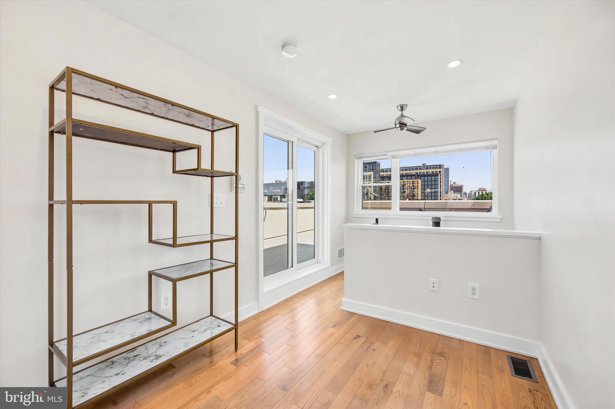 PASSYUNK SQUARE - Residential