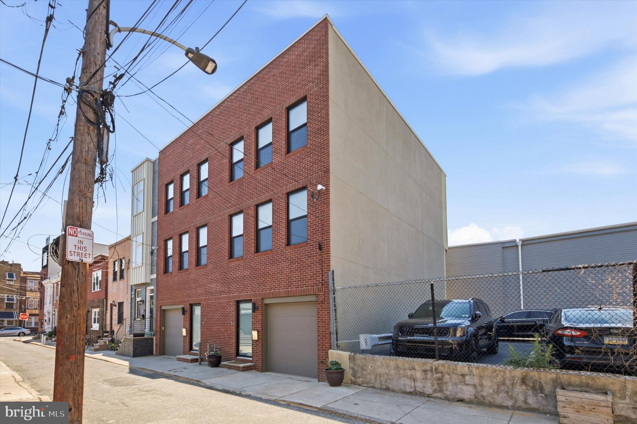 PASSYUNK SQUARE - Residential