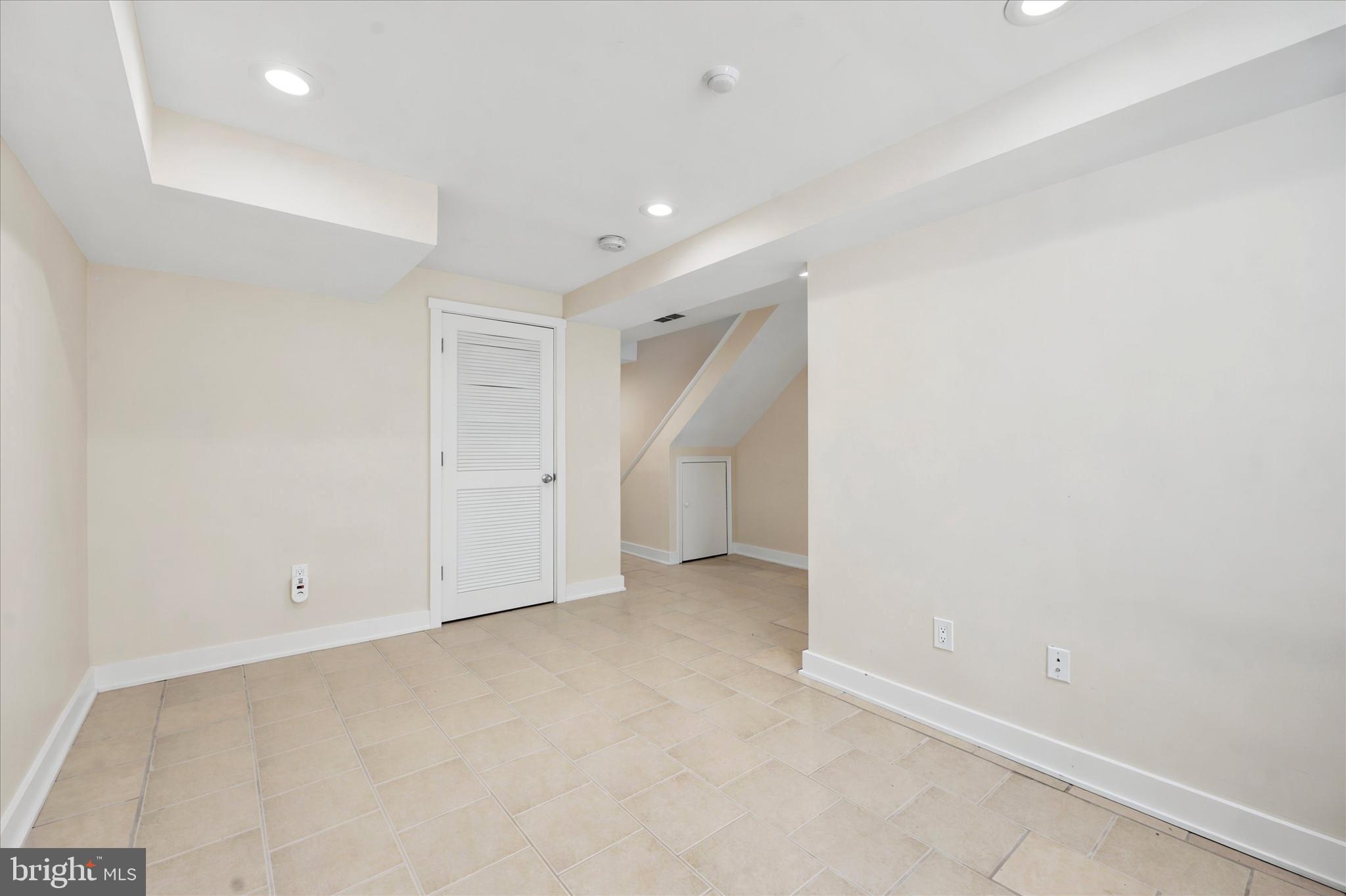 PASSYUNK SQUARE - Residential
