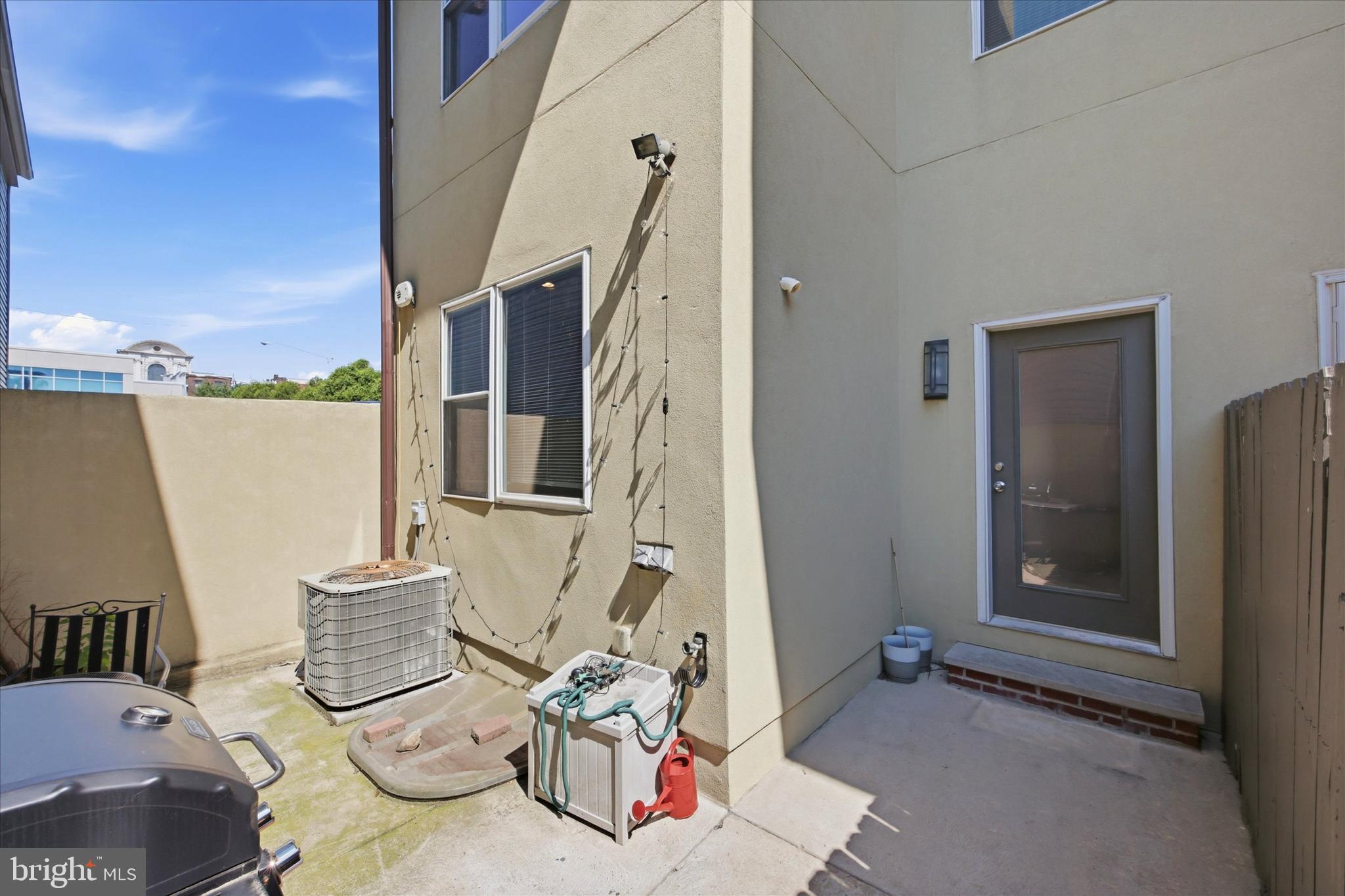 PASSYUNK SQUARE - Residential