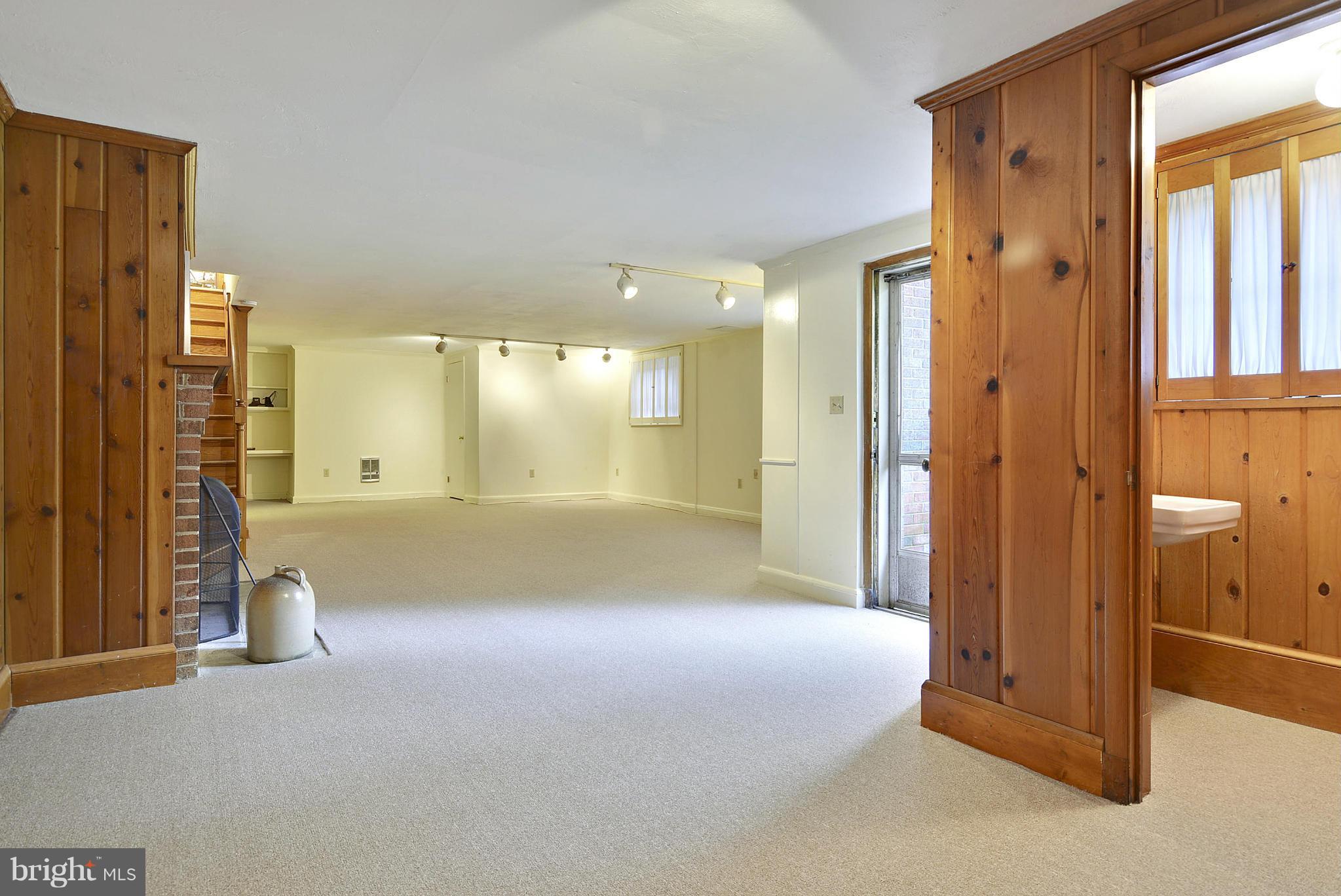 FARMINGTON - Residential