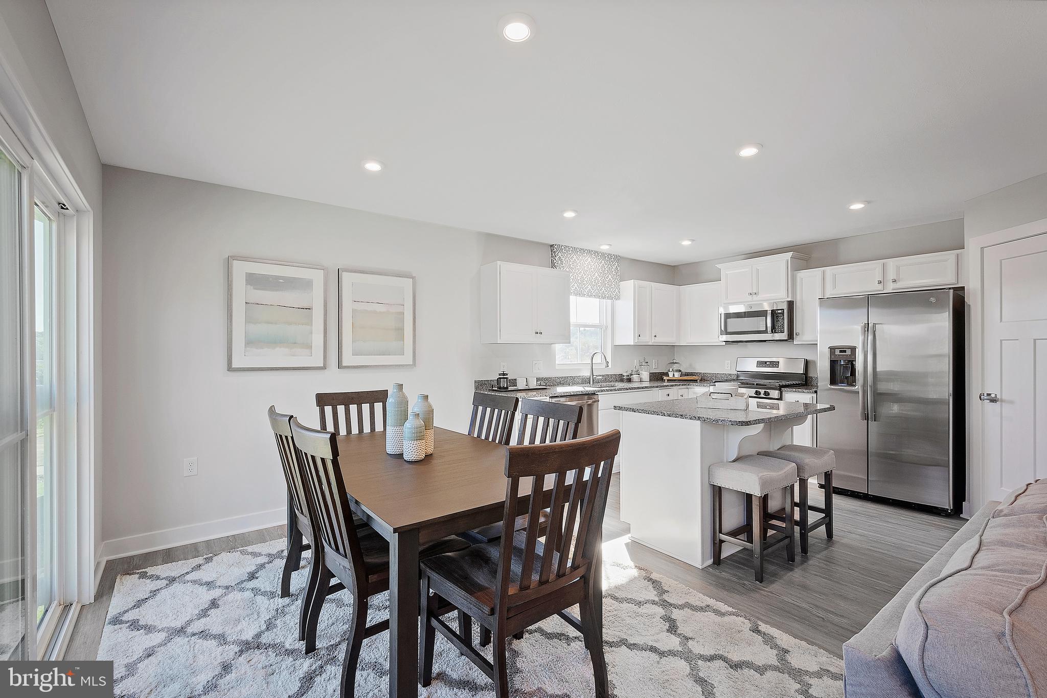 CARDINAL POINTE - Residential