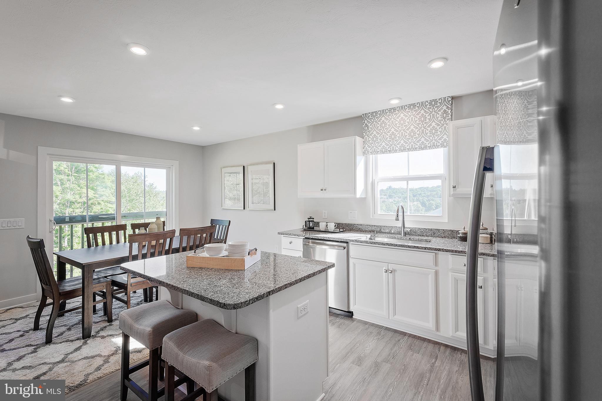 CARDINAL POINTE - Residential