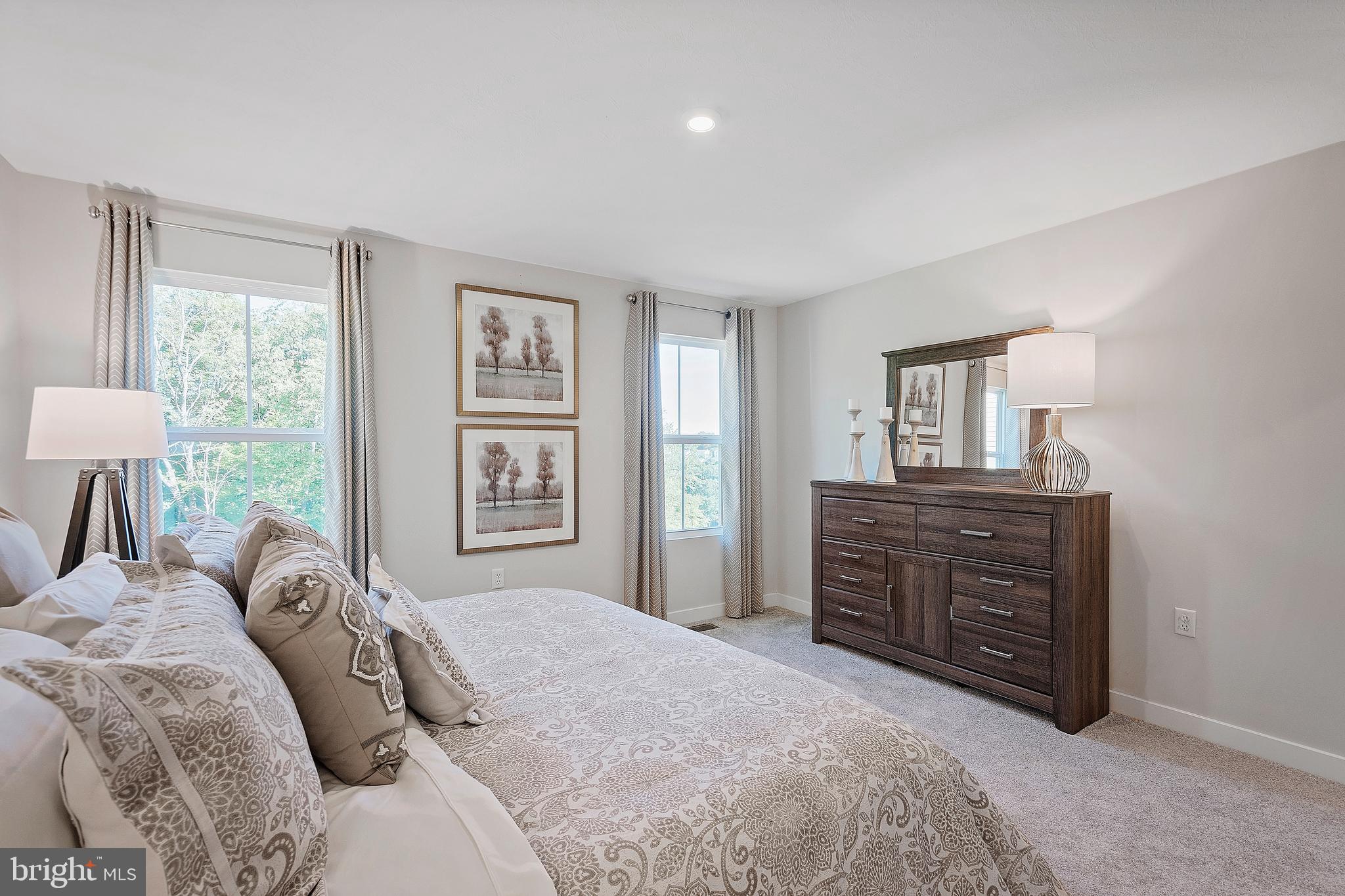 CARDINAL POINTE - Residential
