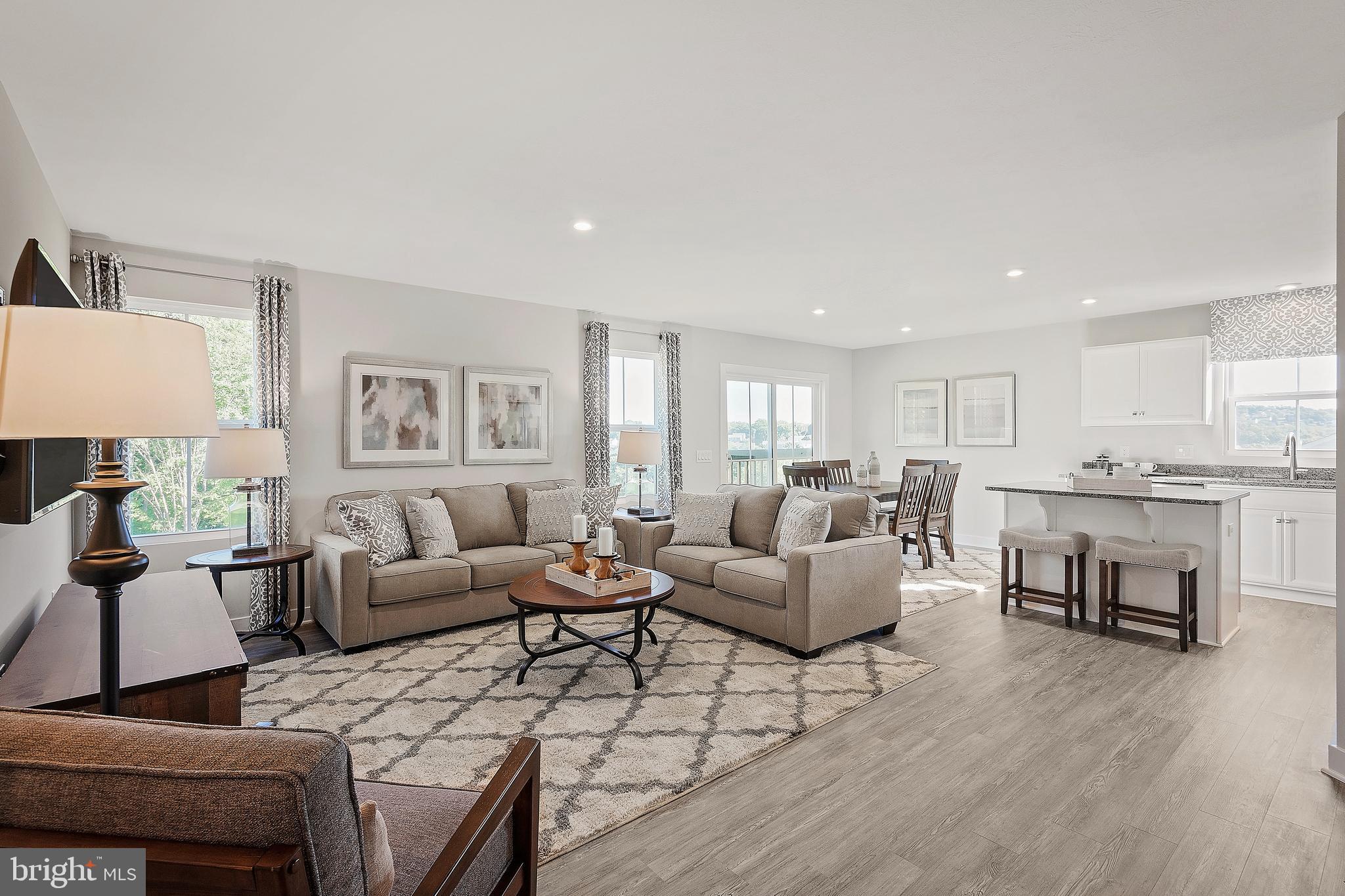 CARDINAL POINTE - Residential