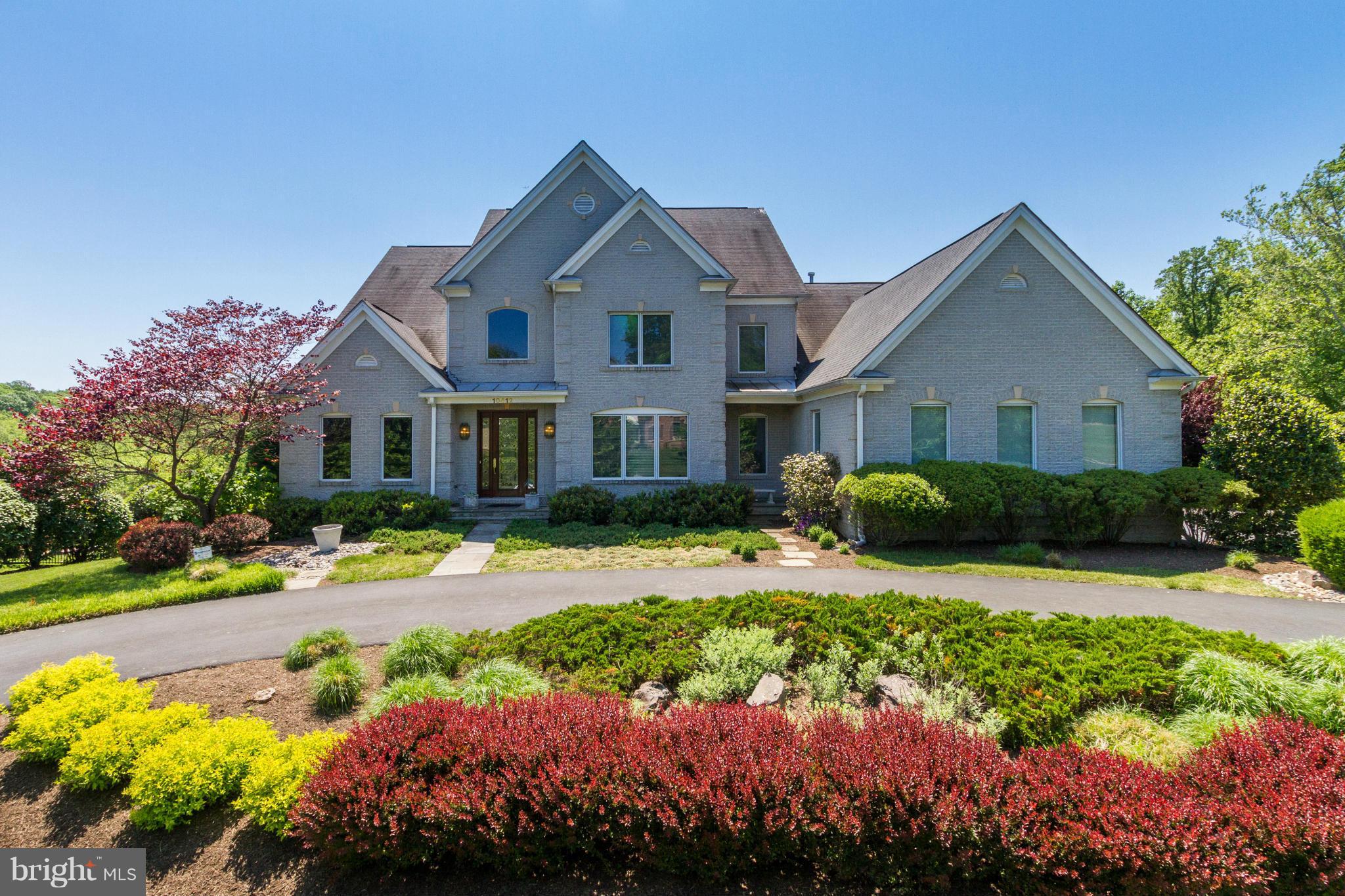 POTOMAC OUTSIDE - Residential