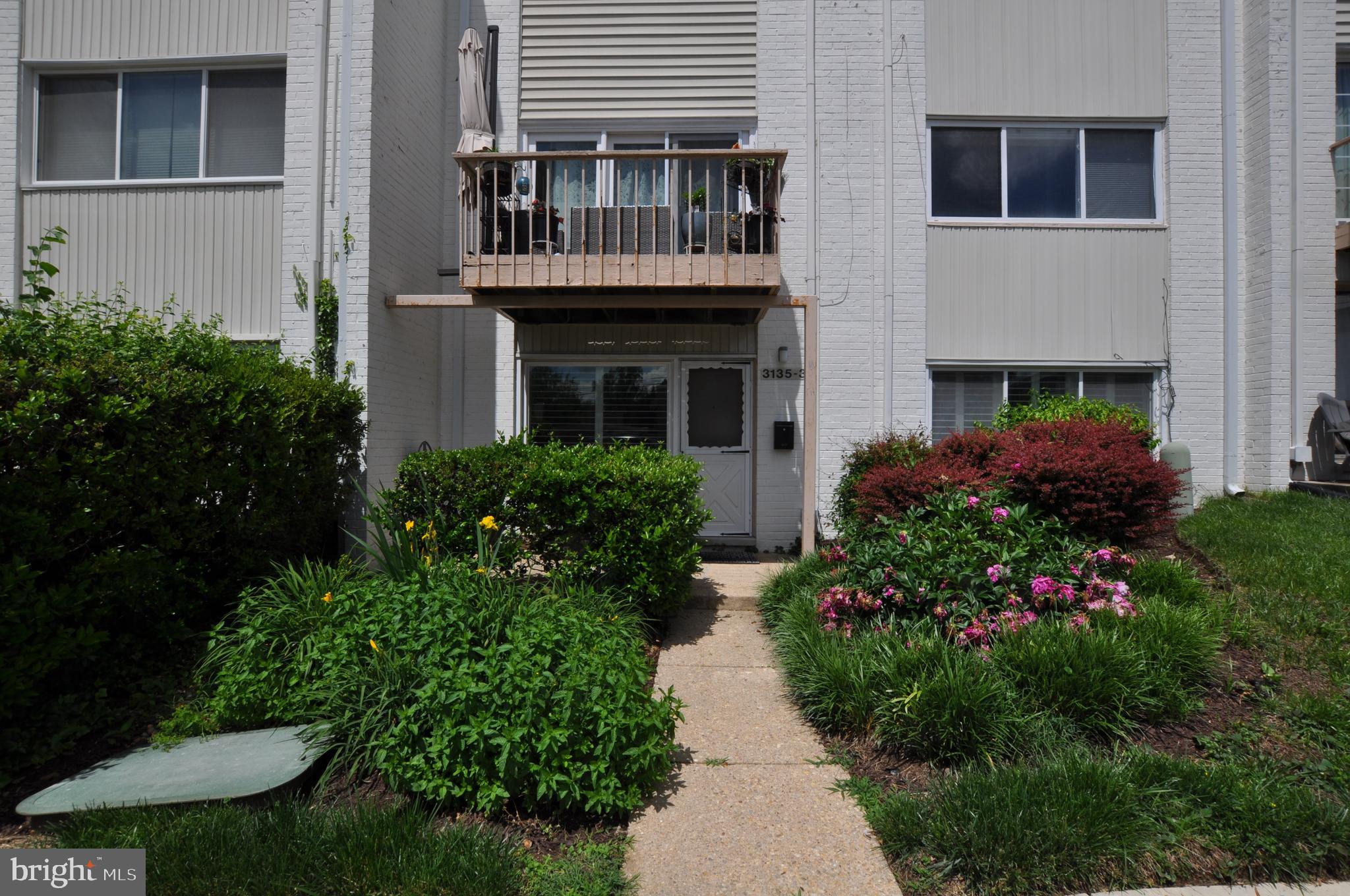 Very Clean & Excellent Condition 1st Floor Condo in Kensington. 1 Bedroom, 1 Full Bath, Living/Dining Room & Kitchen. Parking is right in front #208.  Tenant pays internet, cable and electricity.  Community Pool across parking lot.  There is pay laundry at each end of the building and a small storage cage for the unit.  Great quiet community close to all kinds of shopping.