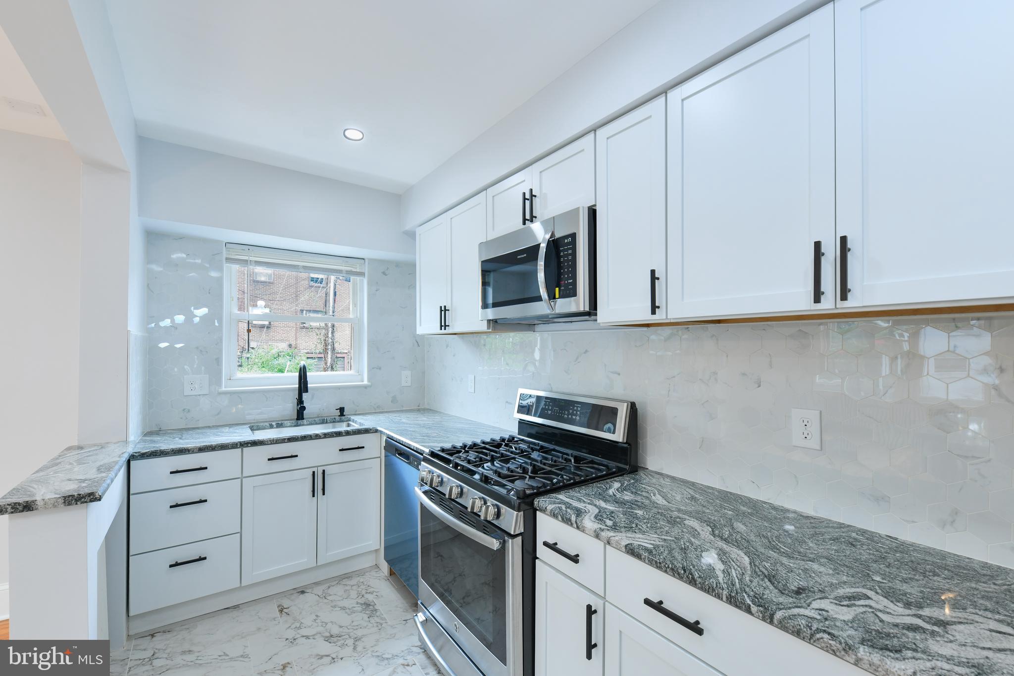 EDNOR GARDENS HISTORIC DISTRICT - Residential