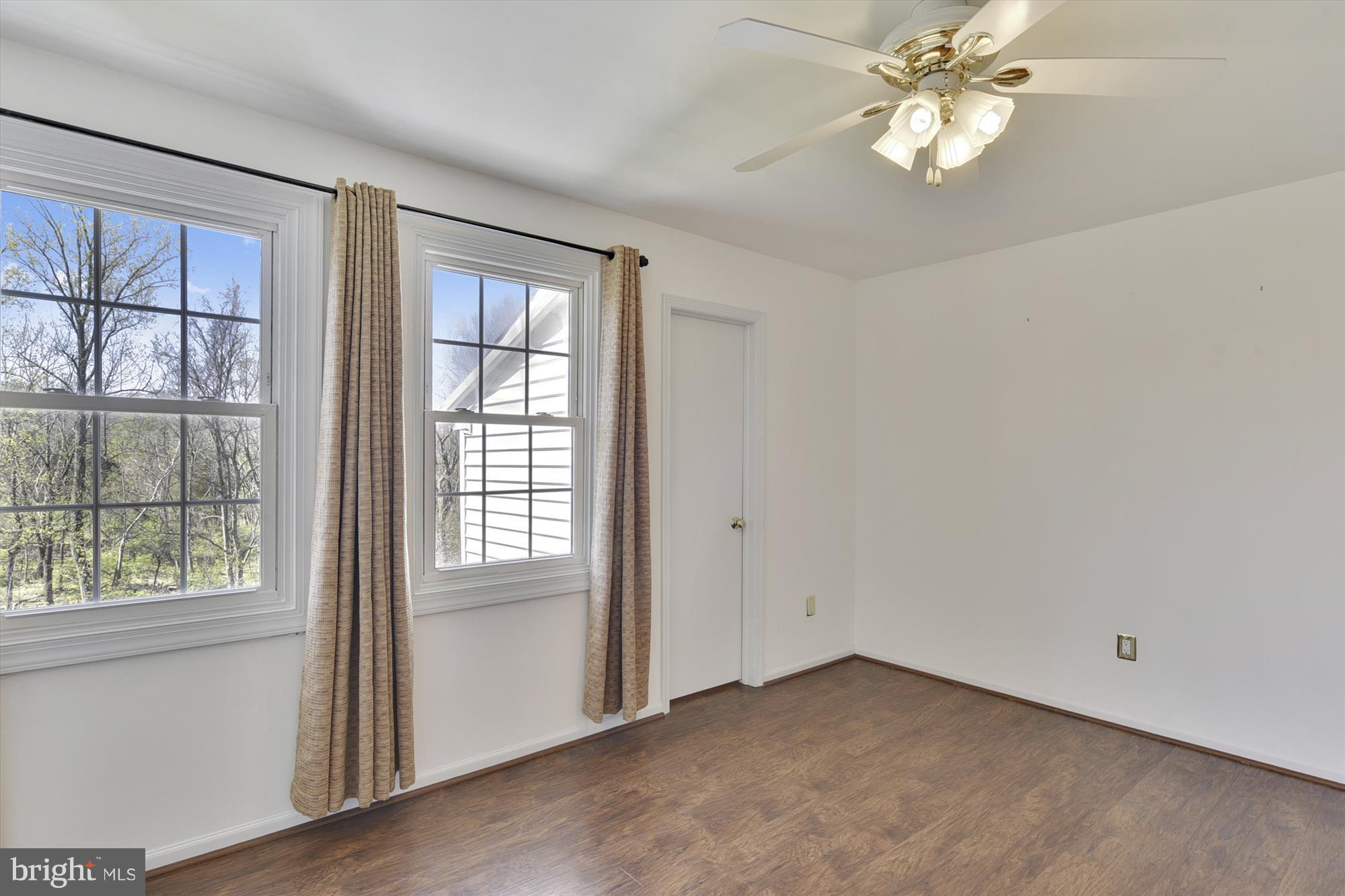 THE MEADOWS - Residential