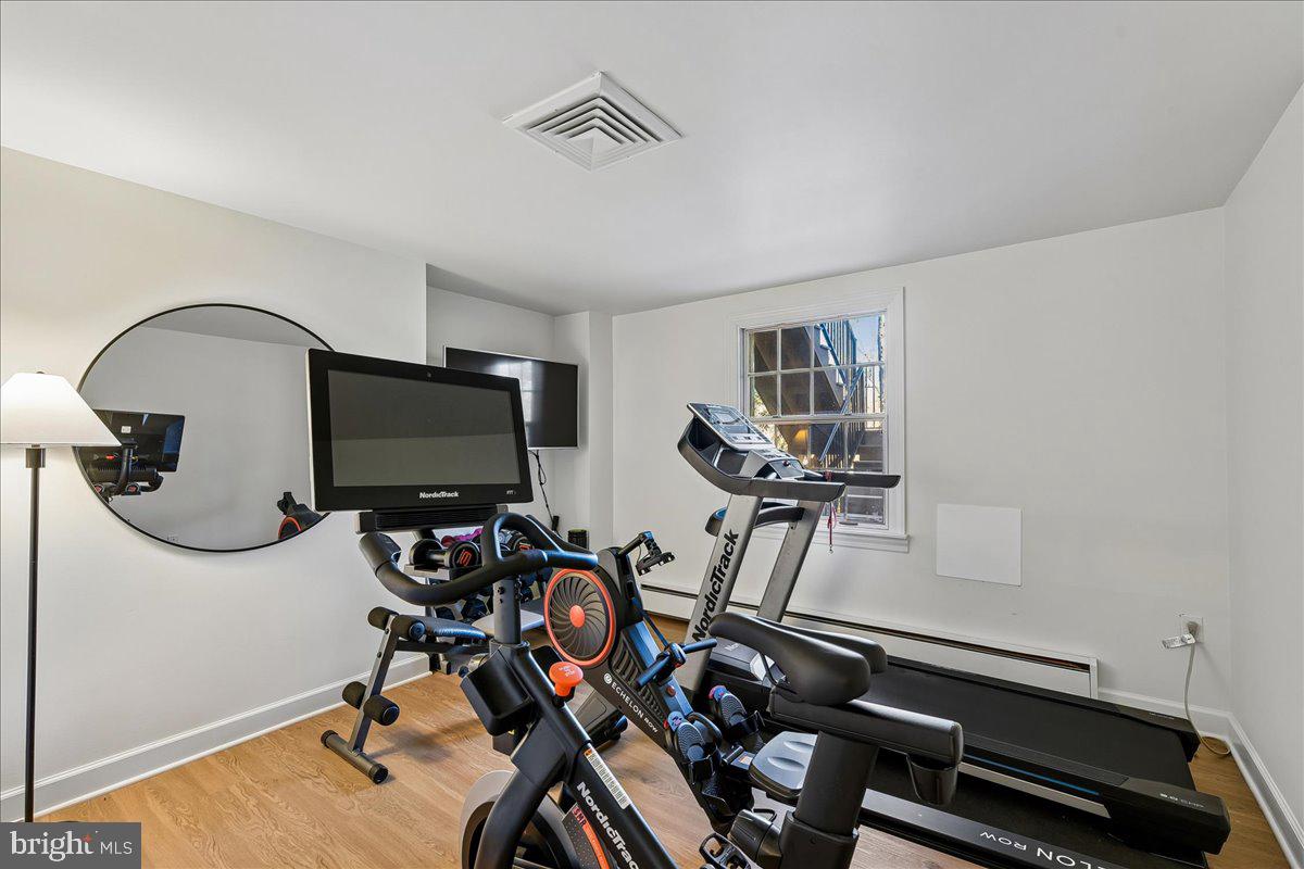 THORNTON WOOD - Residential