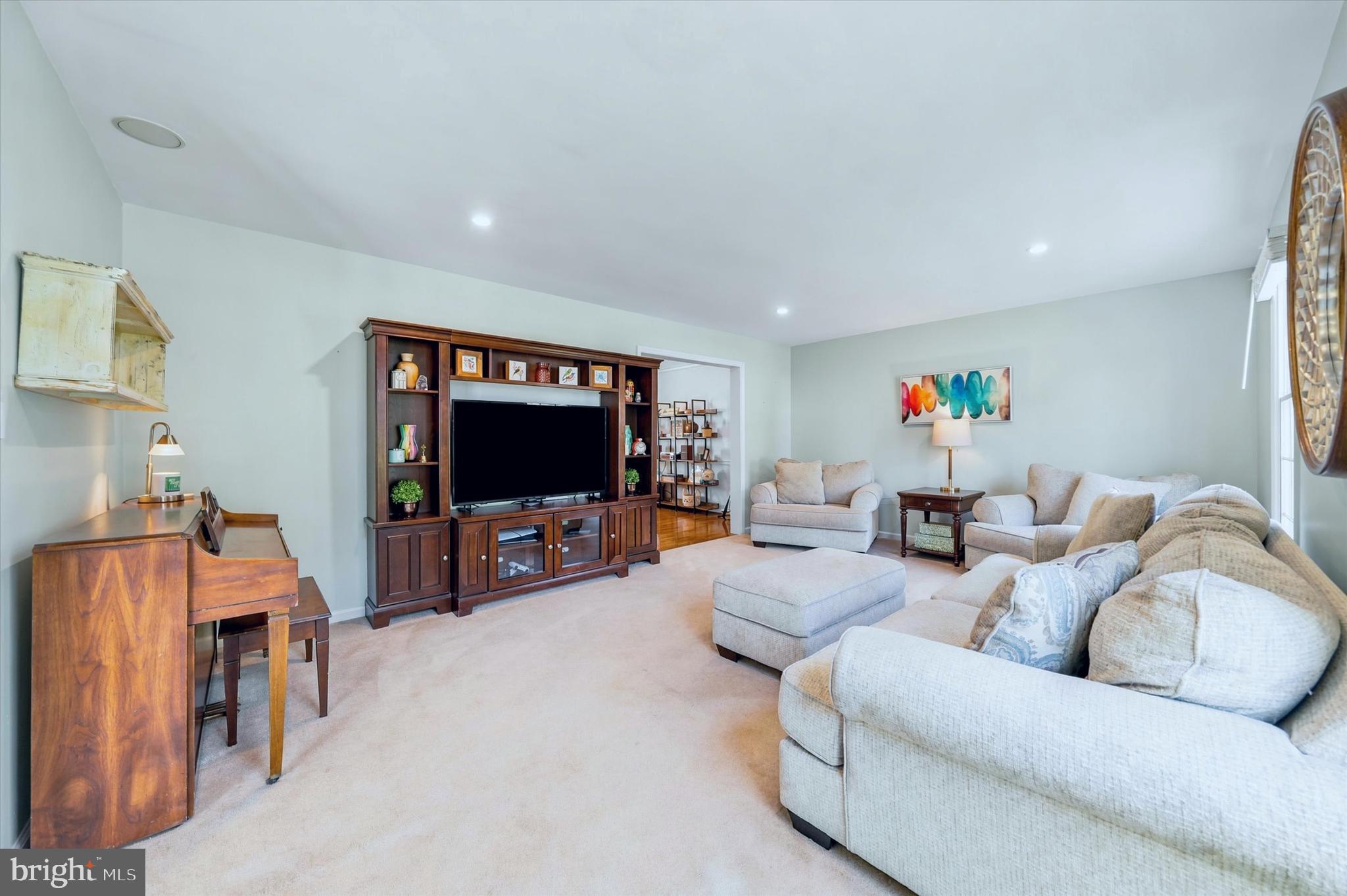 CHARTWELL - Residential