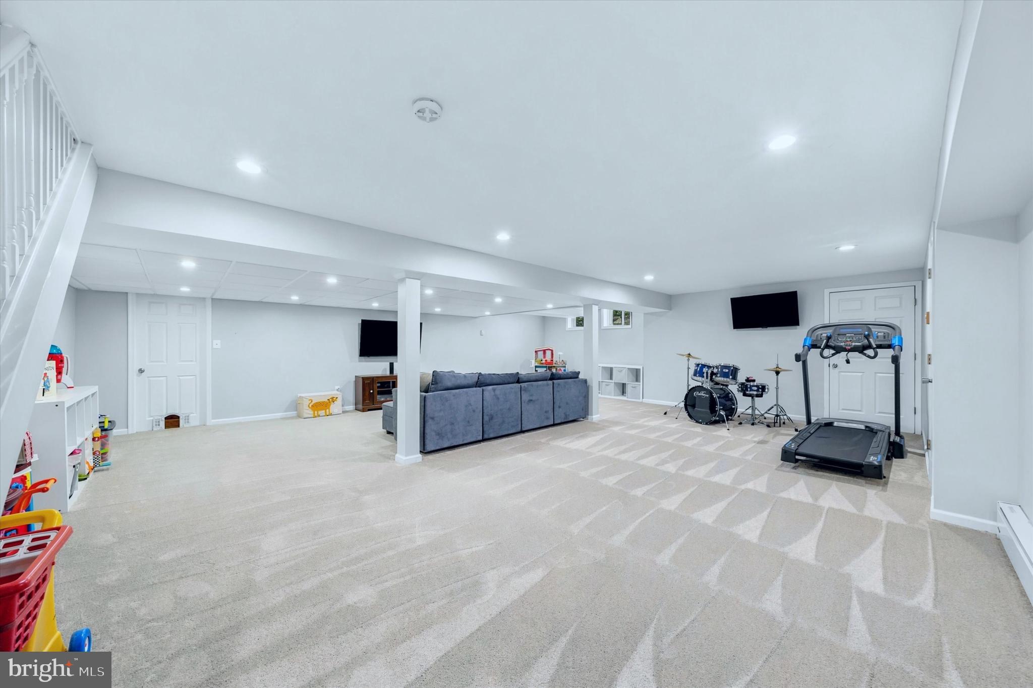 CHARTWELL - Residential
