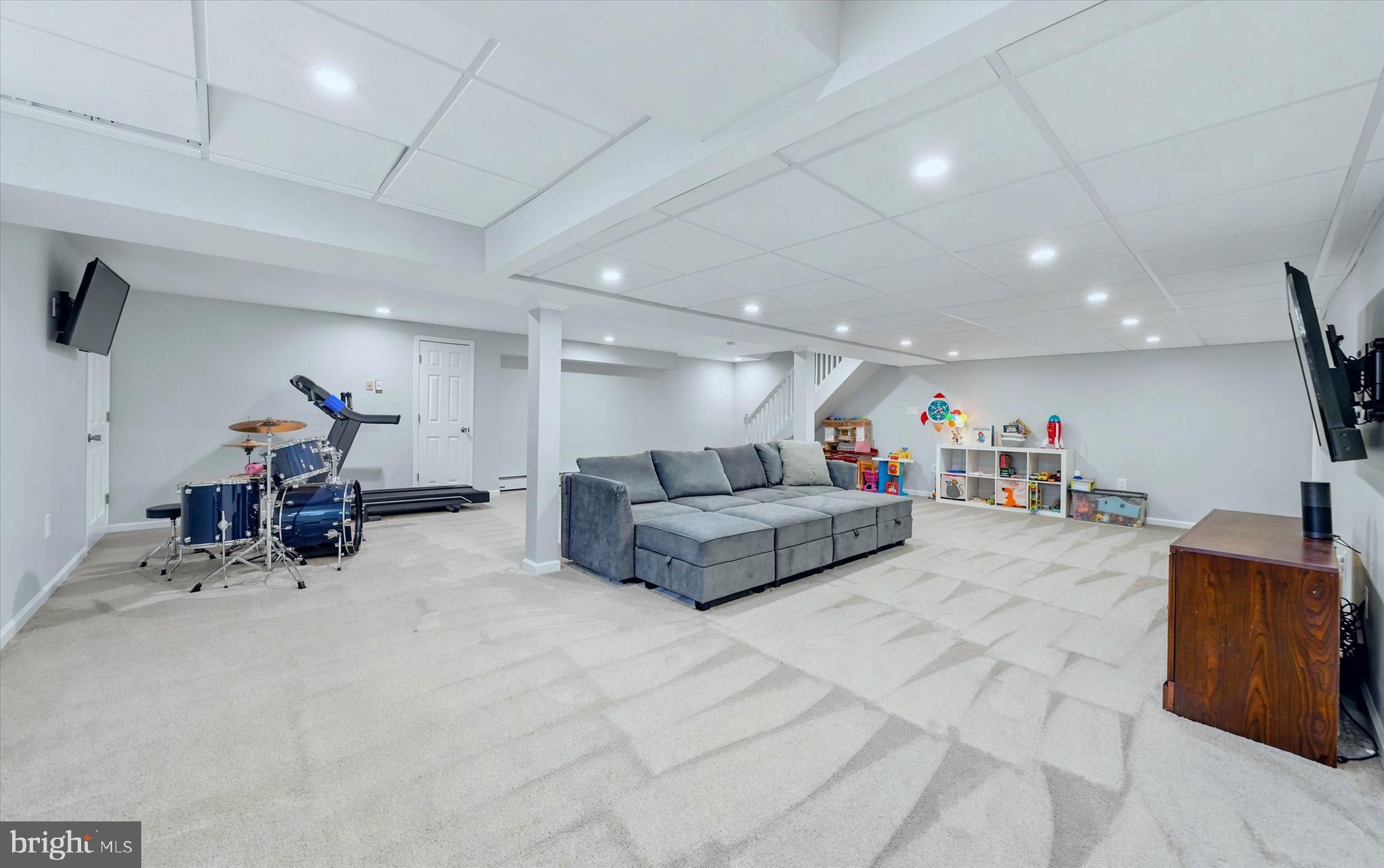 CHARTWELL - Residential