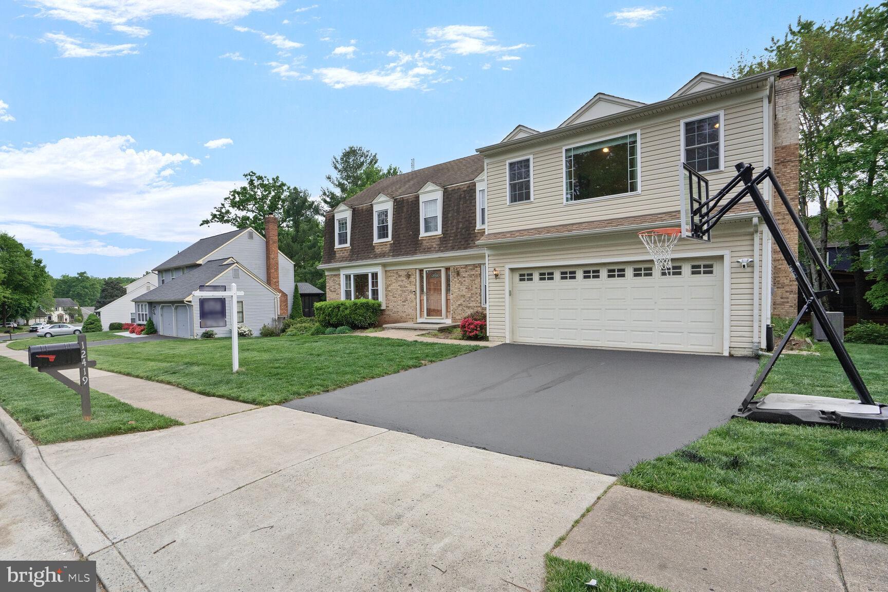 FAIR OAKS ESTATES - Residential