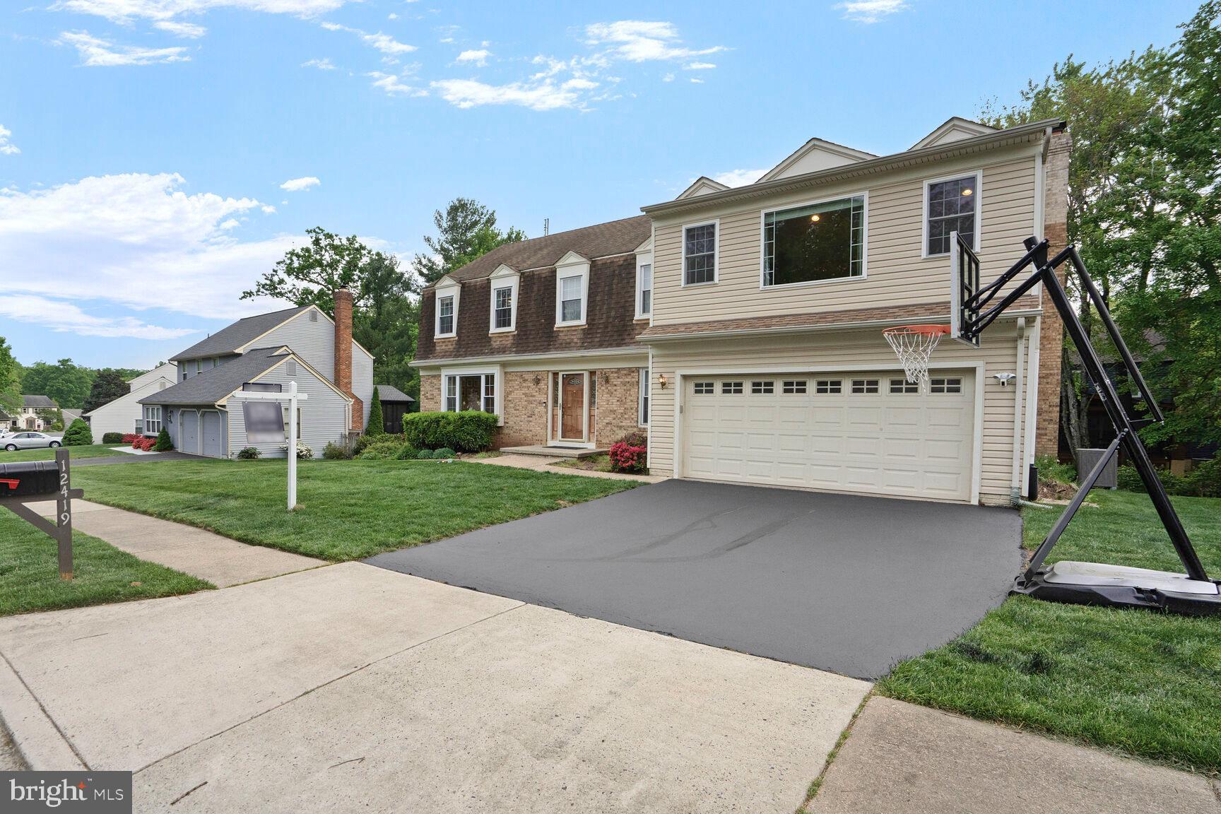 FAIR OAKS ESTATES - Residential