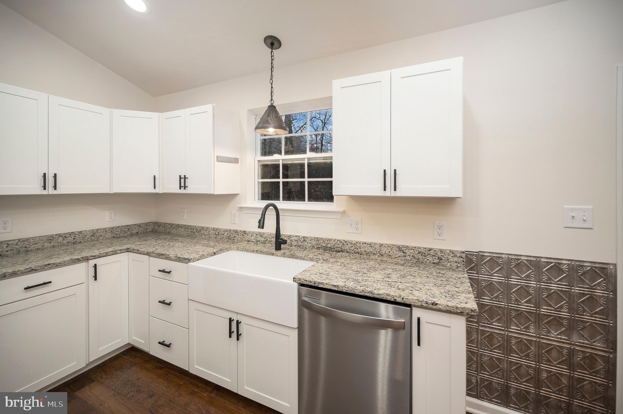OAKWOOD LAKE ESTATES - Residential