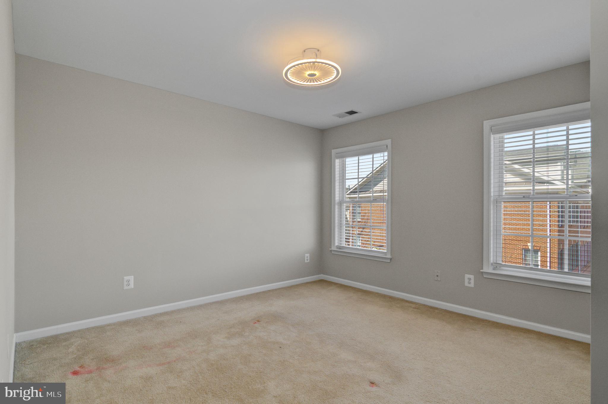 WILLOW OAKS - Residential Lease