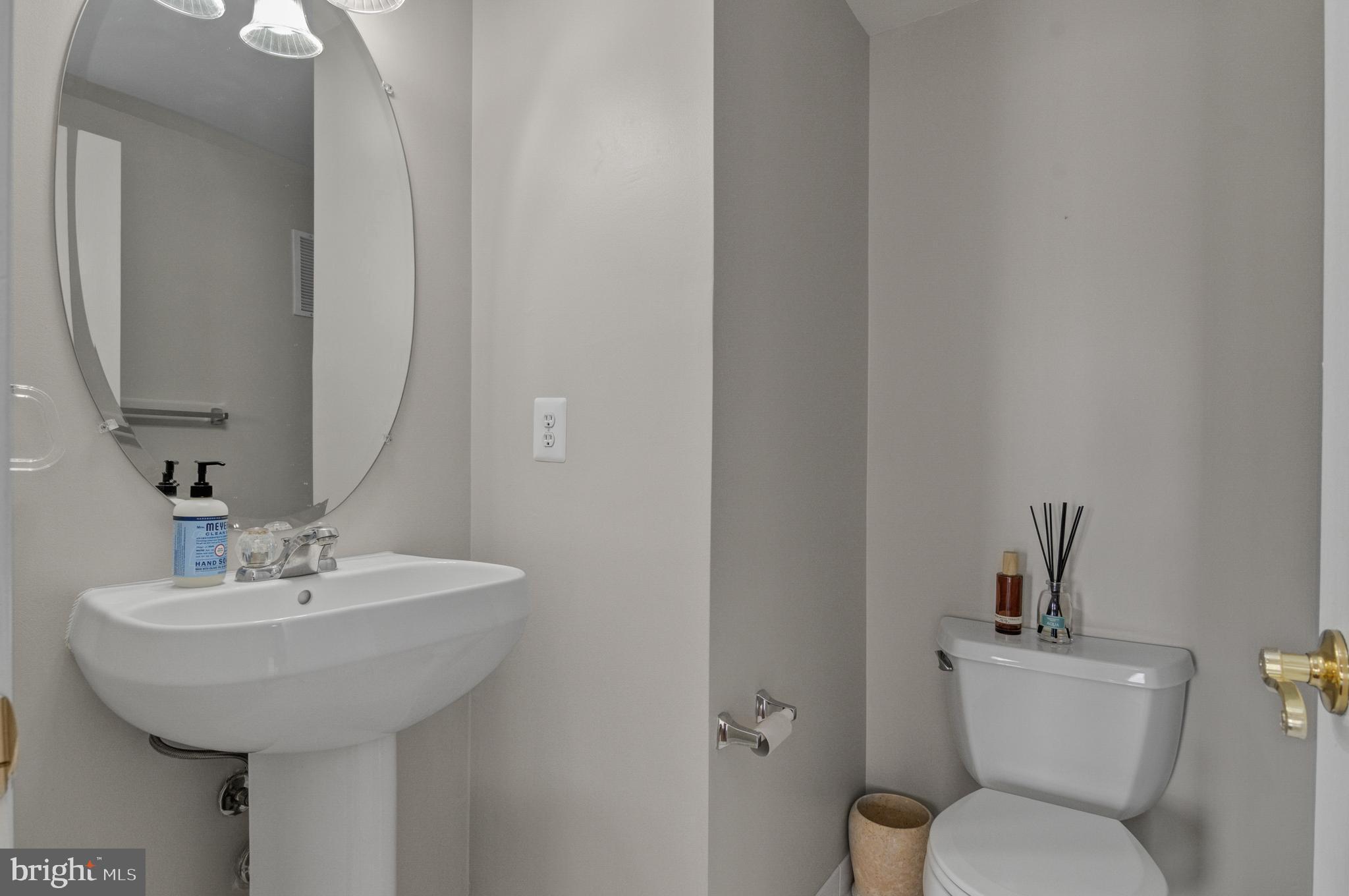 WILLOW OAKS - Residential Lease
