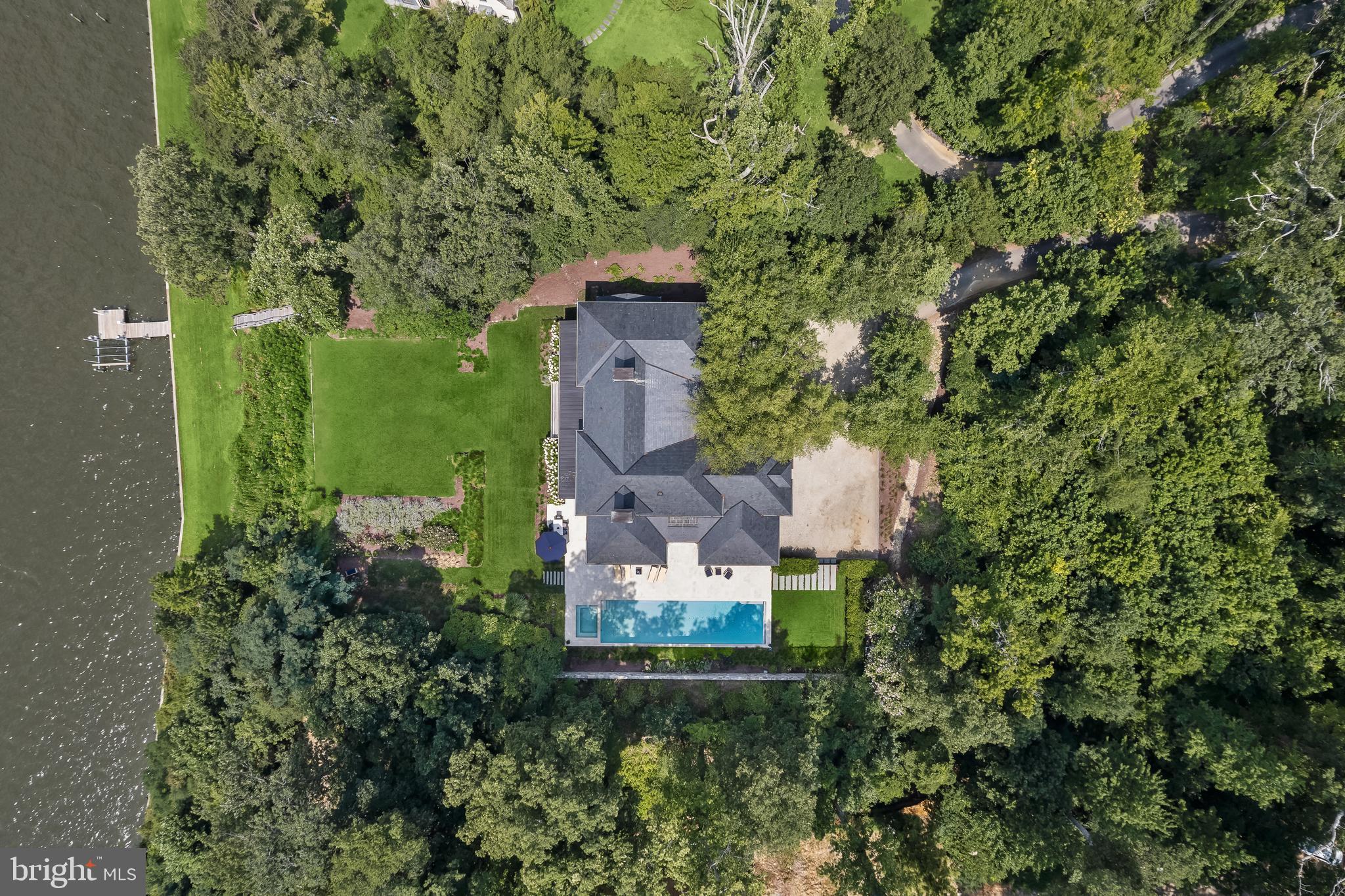 GIBSON ISLAND - Residential