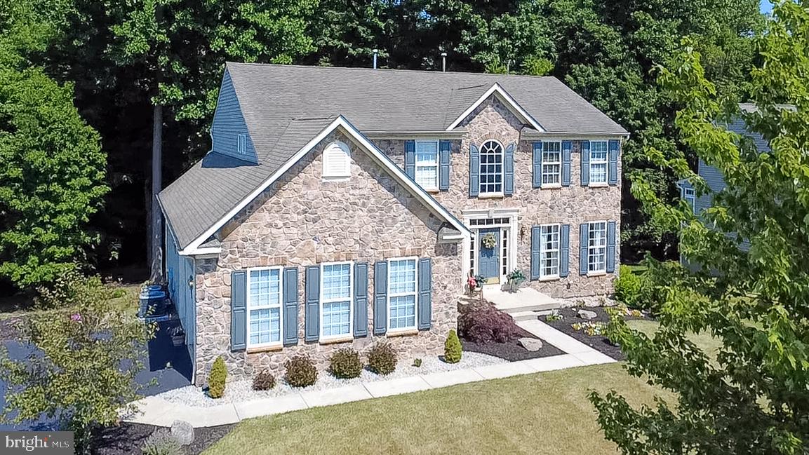 PARKSIDE ESTATES - Residential