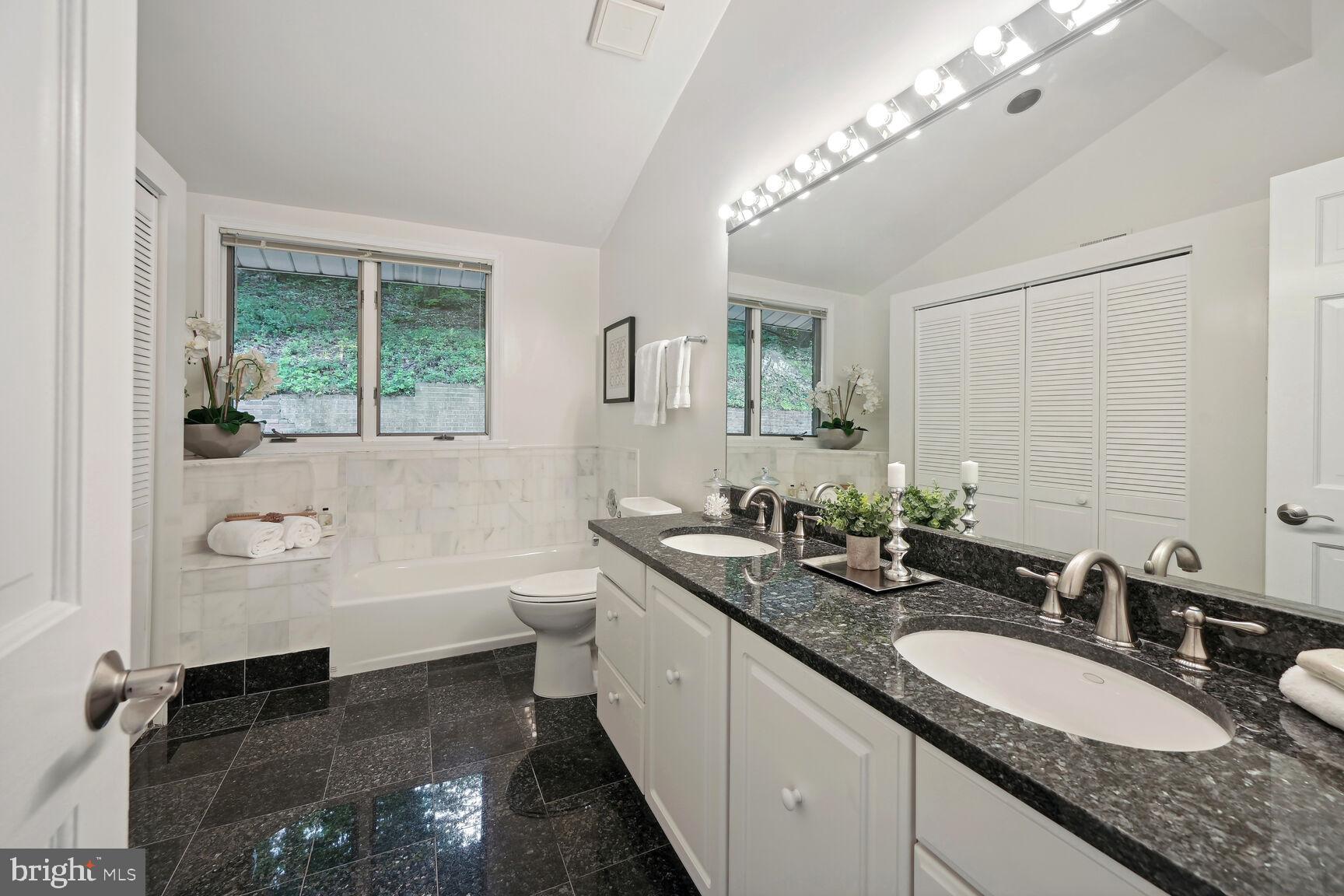 BANNOCKBURN - Residential