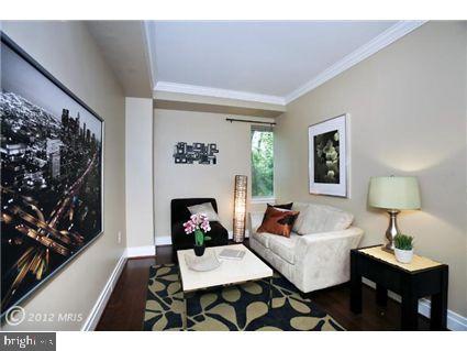 CLEVELAND PARK - Residential Lease