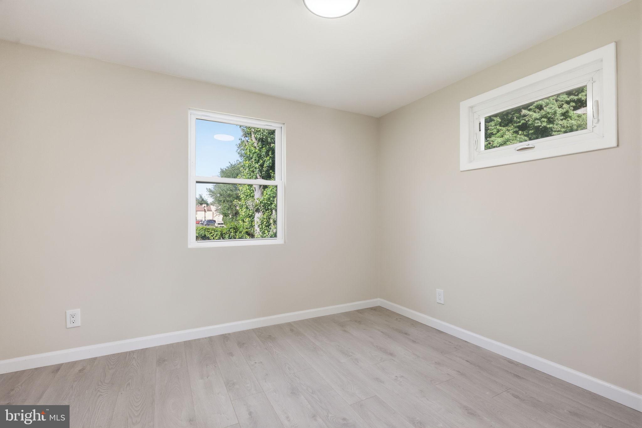 FEASTERVILLE HGTS - Residential