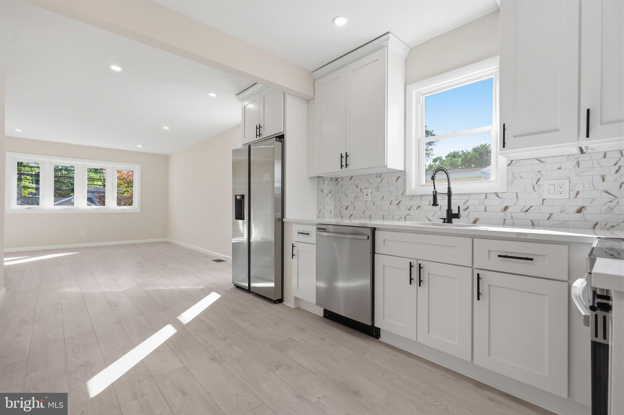 FEASTERVILLE HGTS - Residential