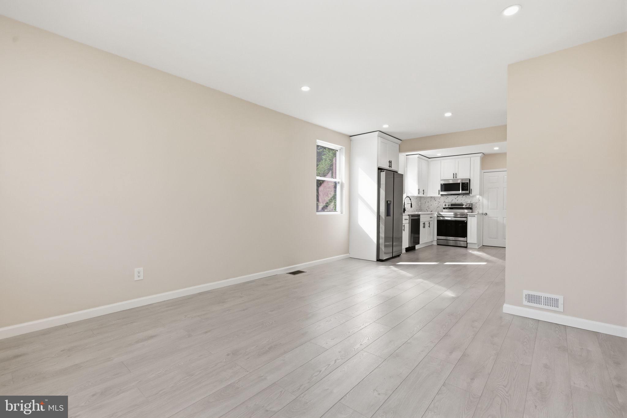 FEASTERVILLE HGTS - Residential