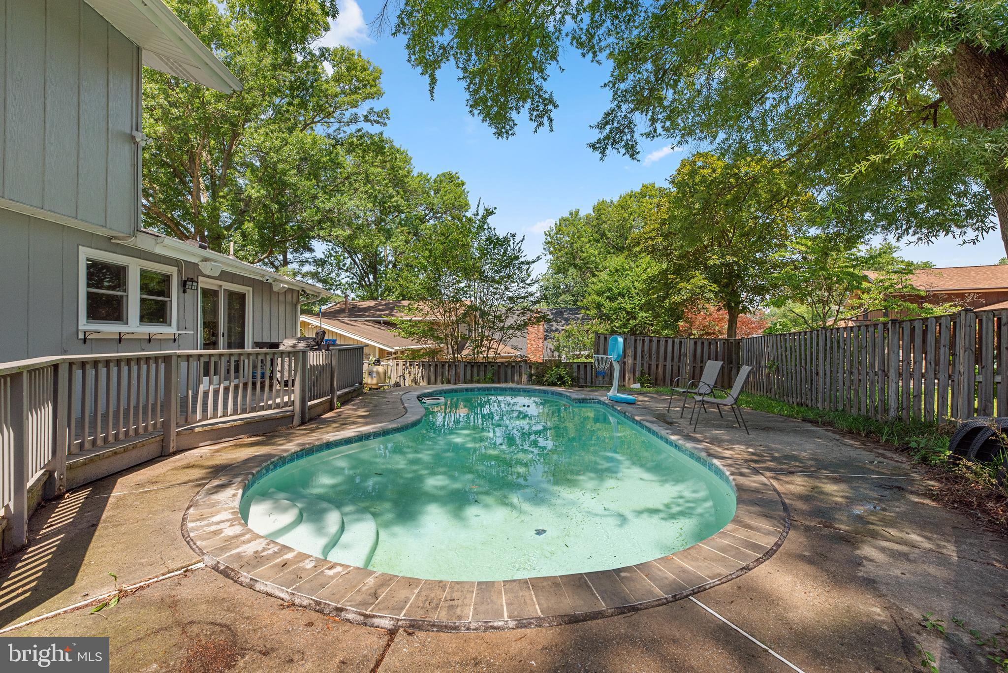 BROOKVILLE KNOLLS - Residential