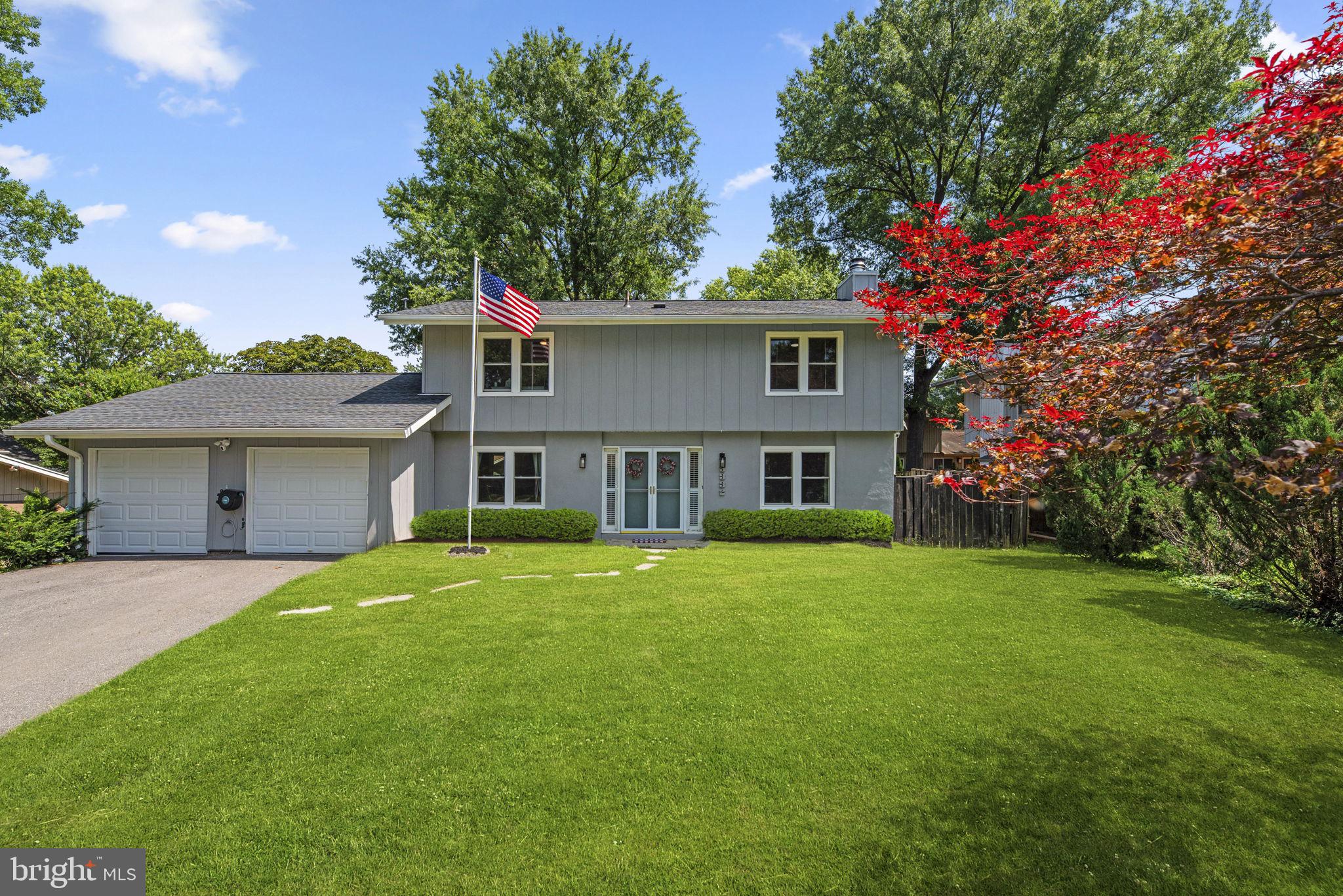 BROOKVILLE KNOLLS - Residential