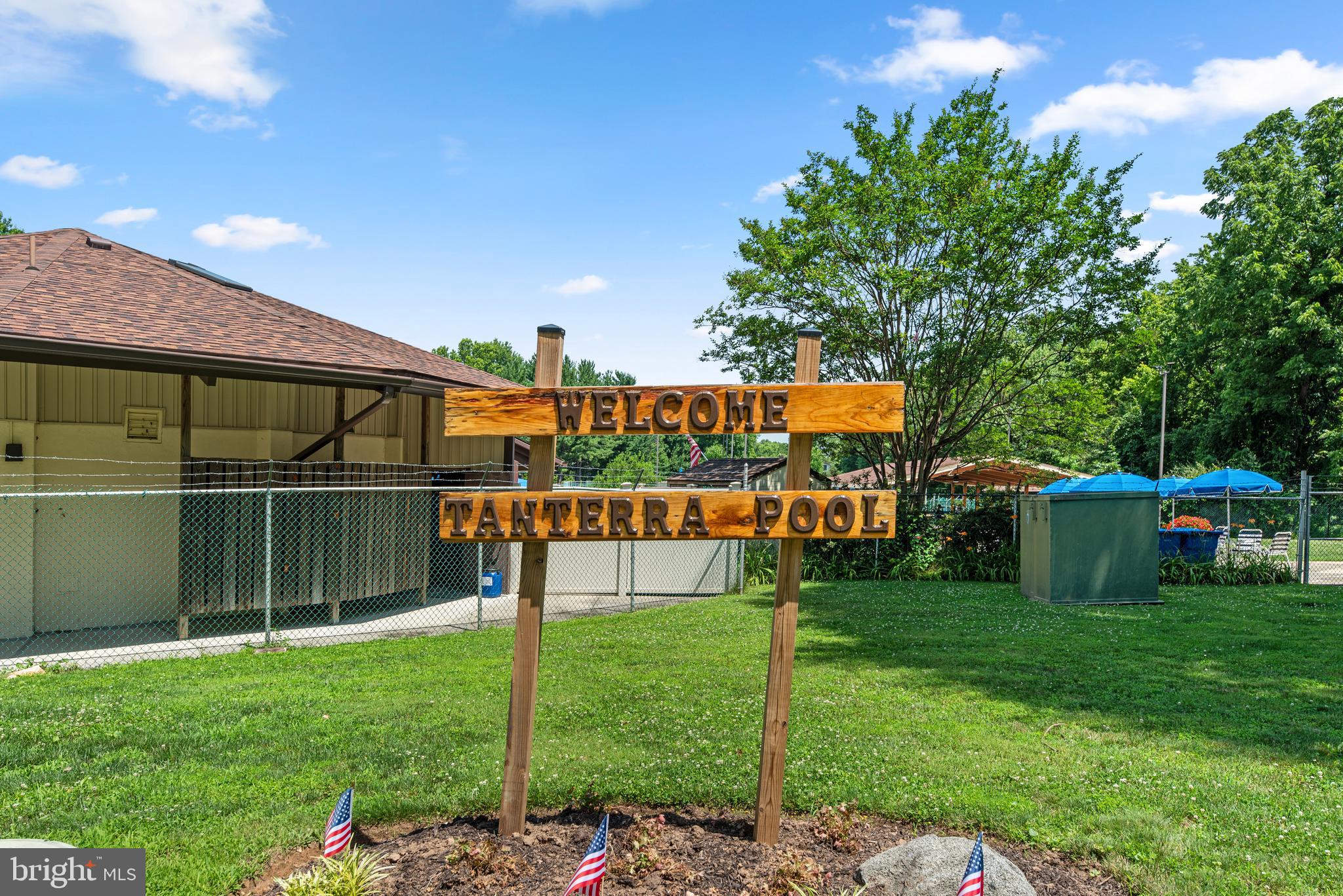 BROOKVILLE KNOLLS - Residential