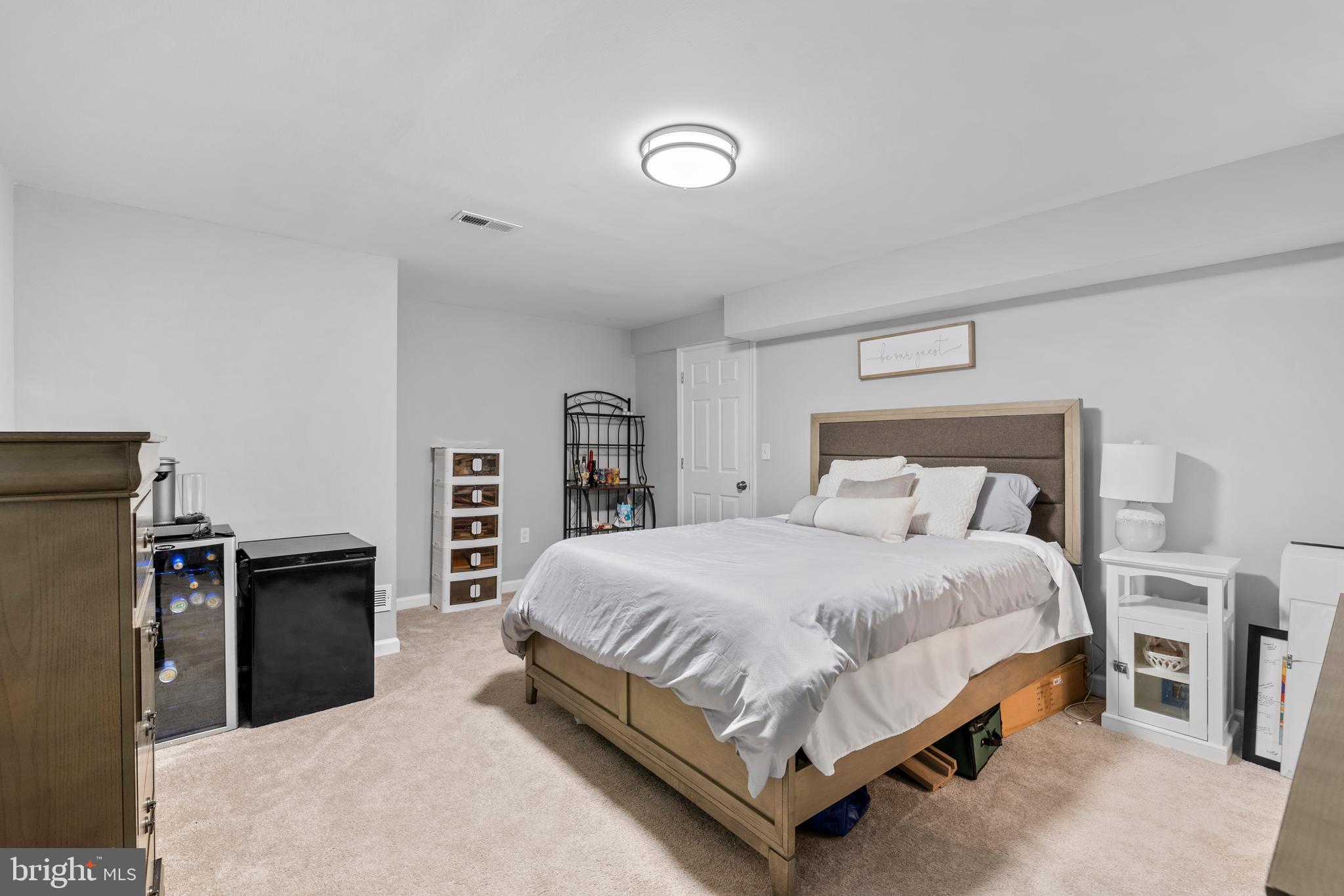 BROOKVILLE KNOLLS - Residential