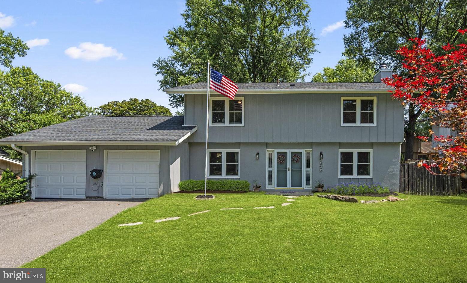 BROOKVILLE KNOLLS - Residential