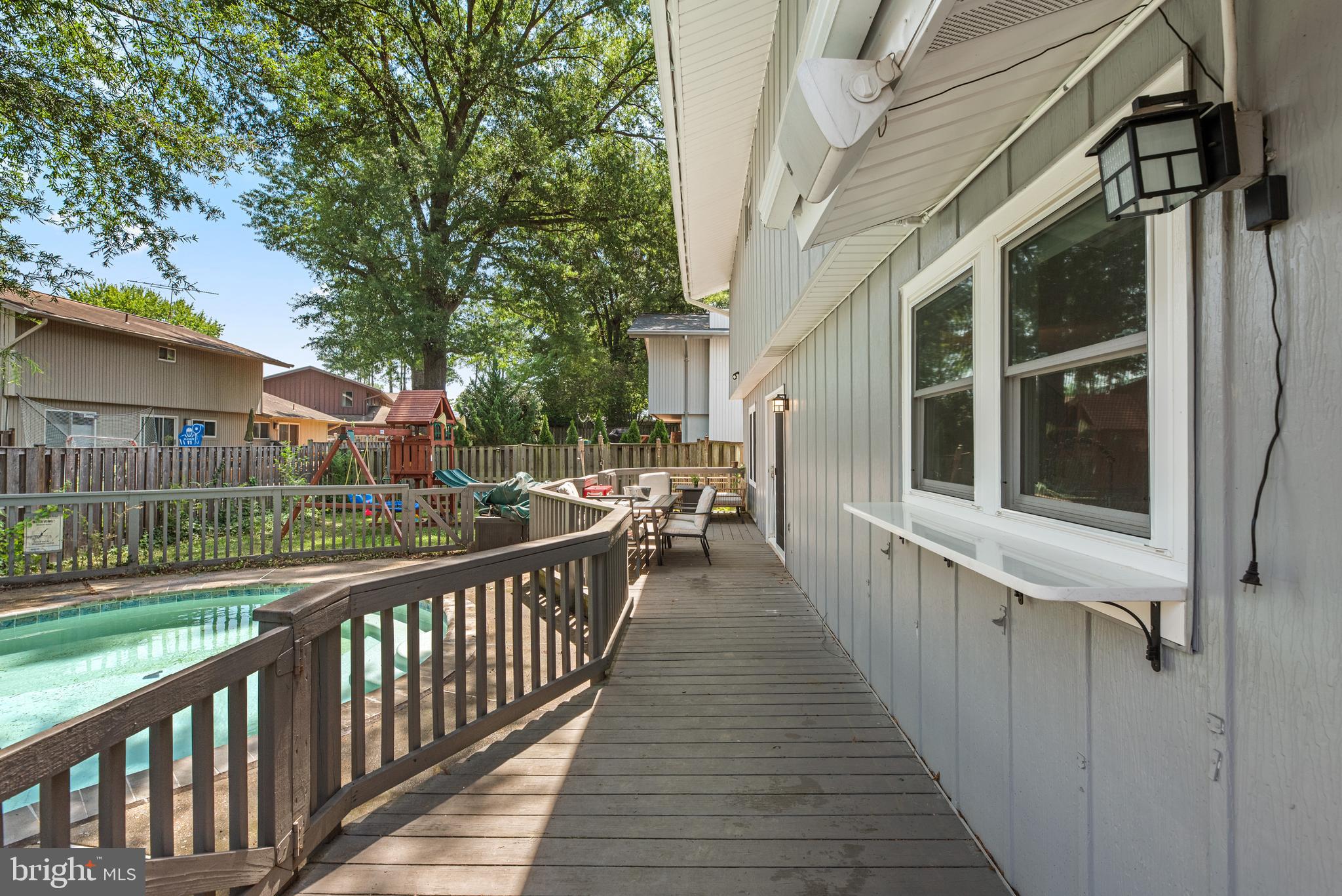 BROOKVILLE KNOLLS - Residential