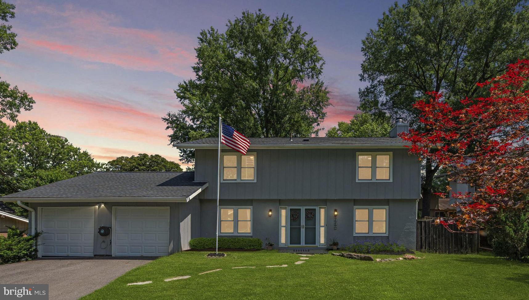 BROOKVILLE KNOLLS - Residential