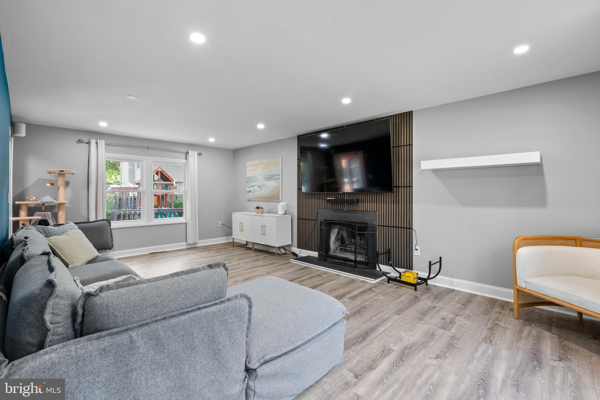 BROOKVILLE KNOLLS - Residential