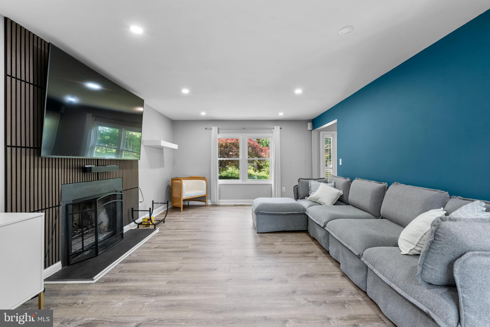 BROOKVILLE KNOLLS - Residential