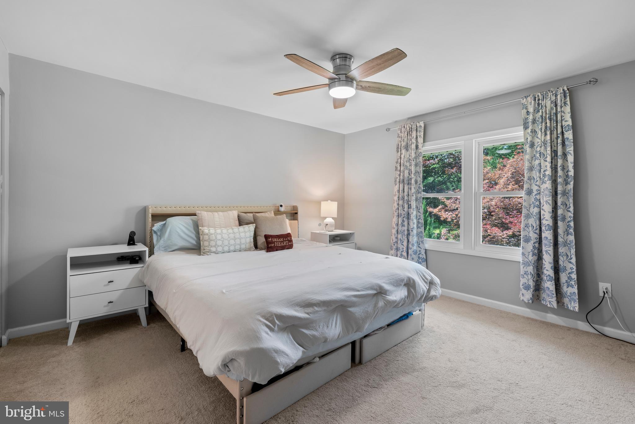 BROOKVILLE KNOLLS - Residential
