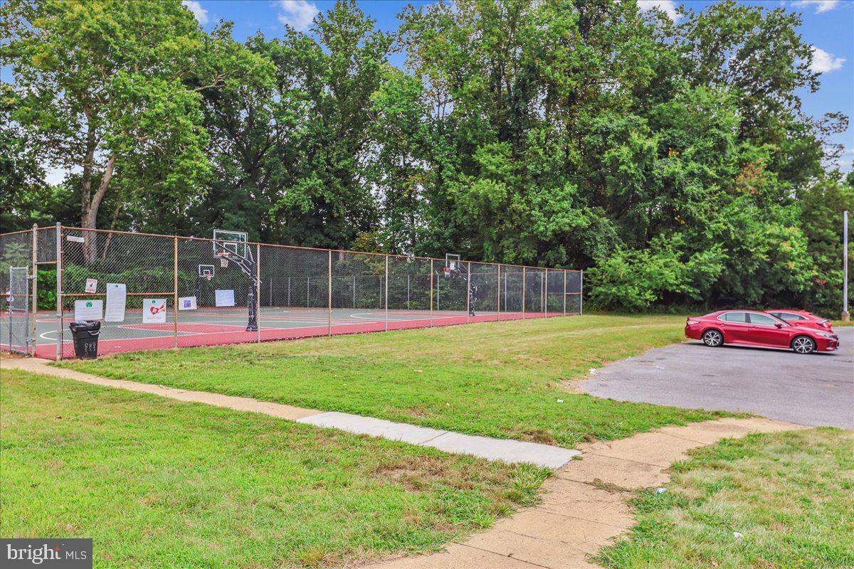 ARBOR PARK - Residential