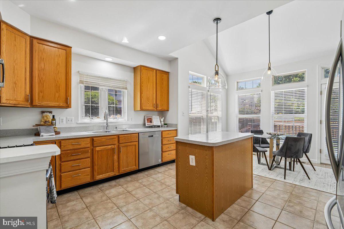 ARBOR PARK - Residential