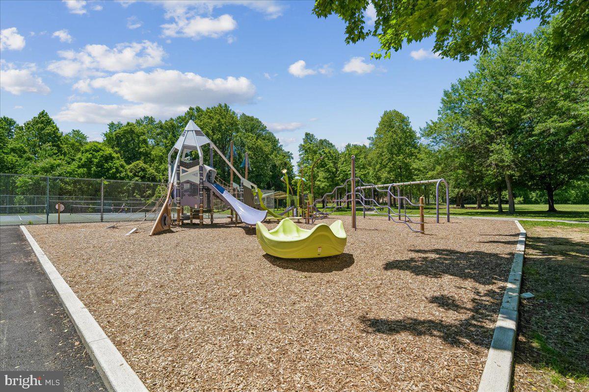 ARBOR PARK - Residential
